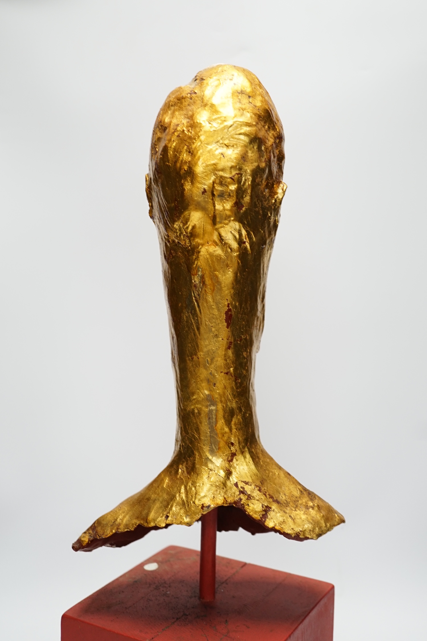 Simon Toone (b.1967), a gilt plaster model of a gentleman’s head on wooden stand, 57cm total - Image 4 of 4