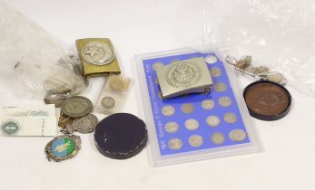 World coins and medals, to include British halfcrowns for 1826, 1887, 1900, 1945 and 1946, various