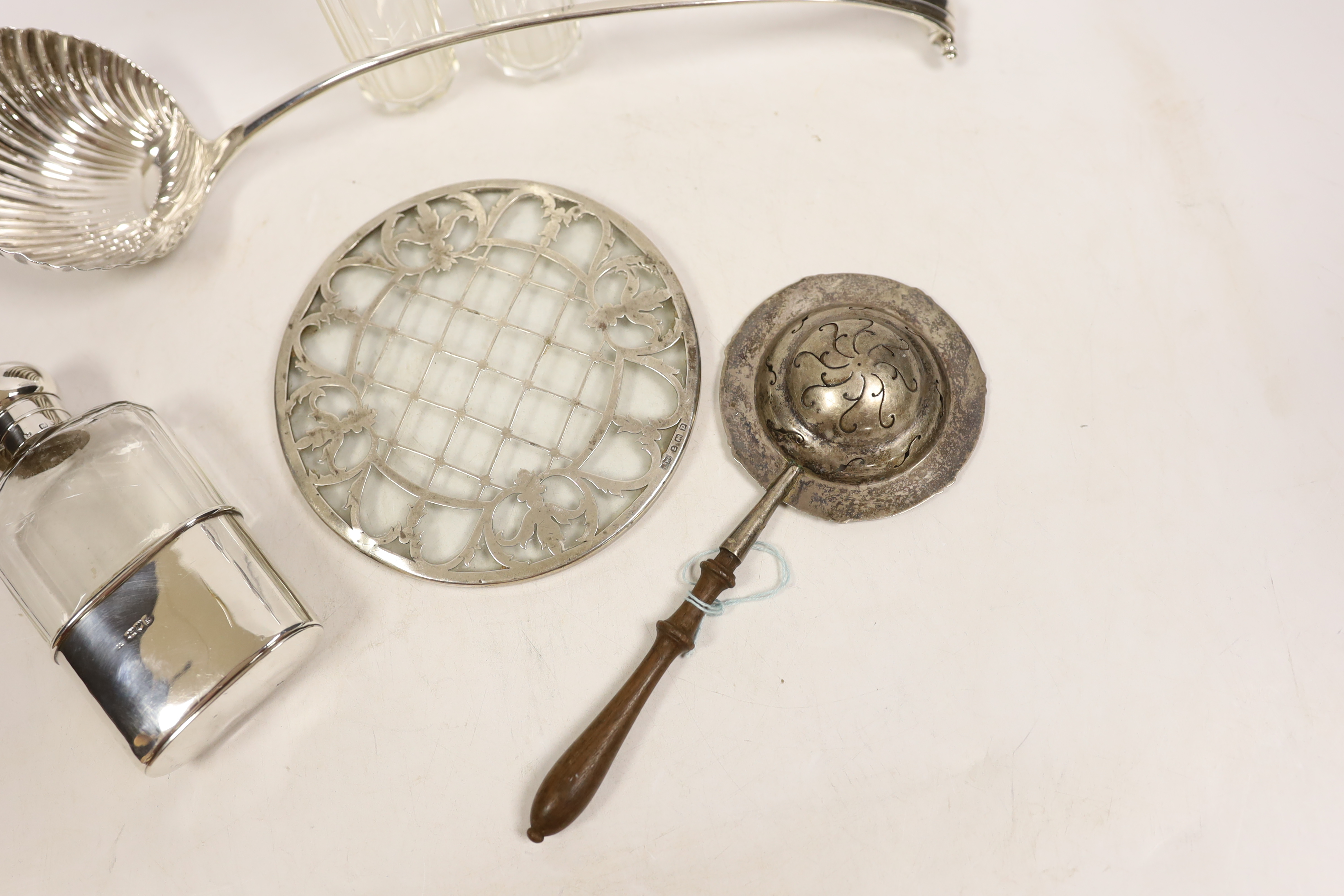 An 18th century silver base mark Onslow pattern soup ladle, indistinct marks and five other items - Image 5 of 5