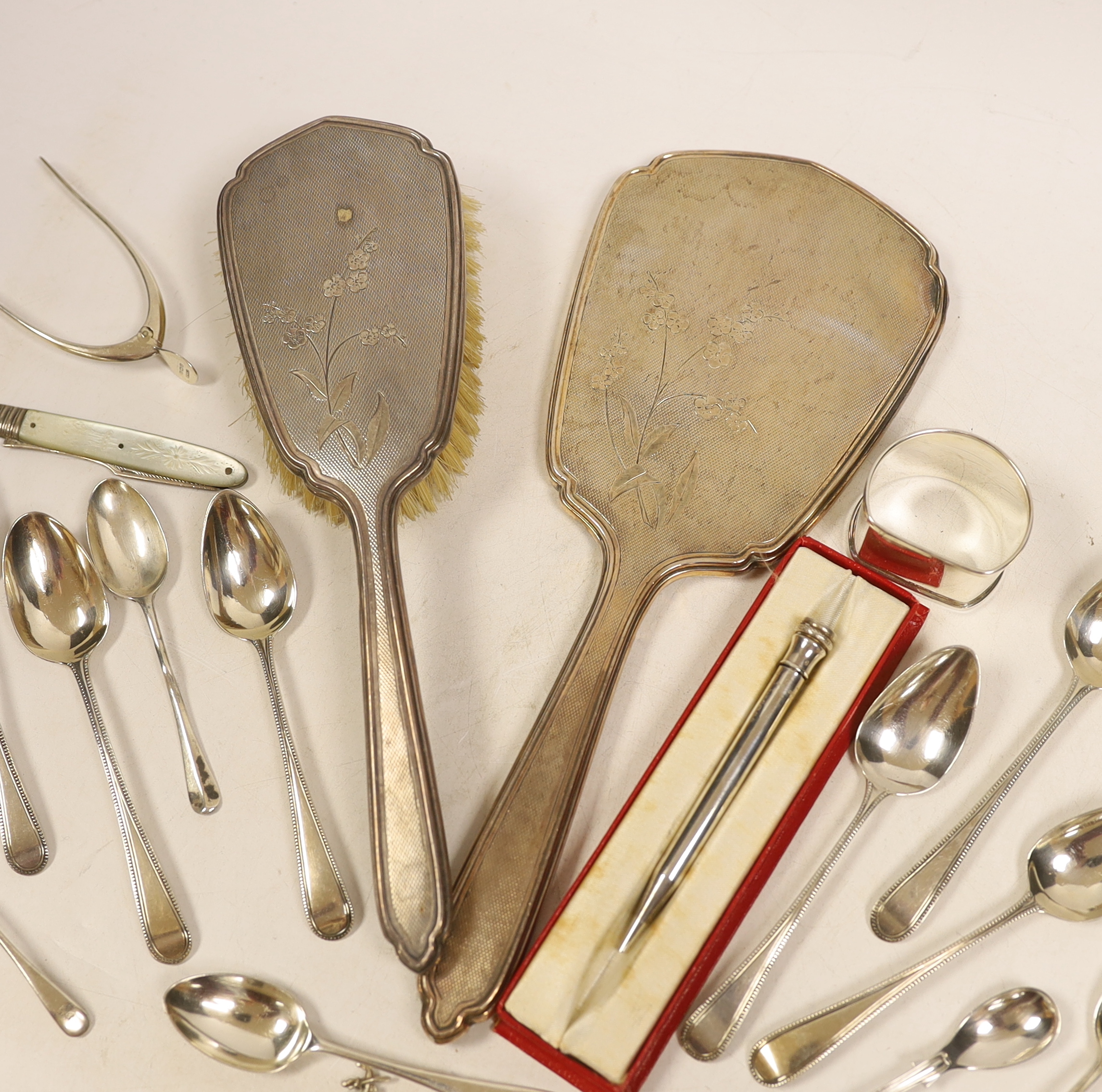 A silver mounted hand mirror and hair brush and sundry small silver including teaspoons, Georgian - Image 5 of 6