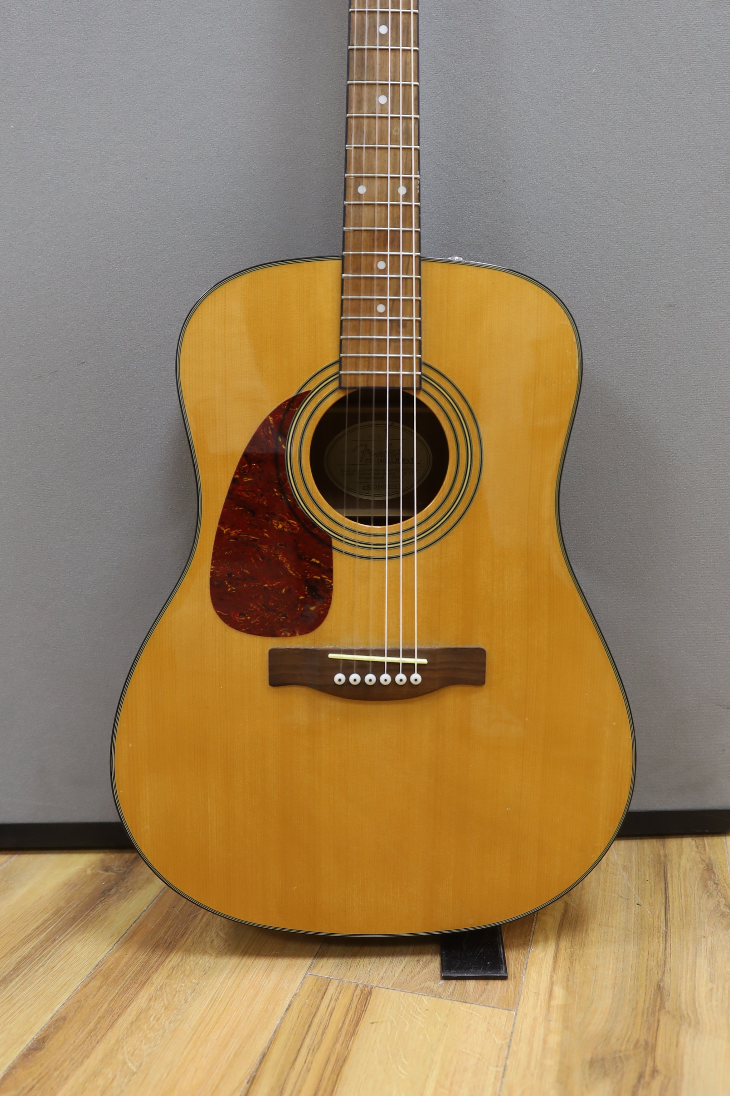 A Fender acoustic left handed guitar, in case - Image 3 of 6