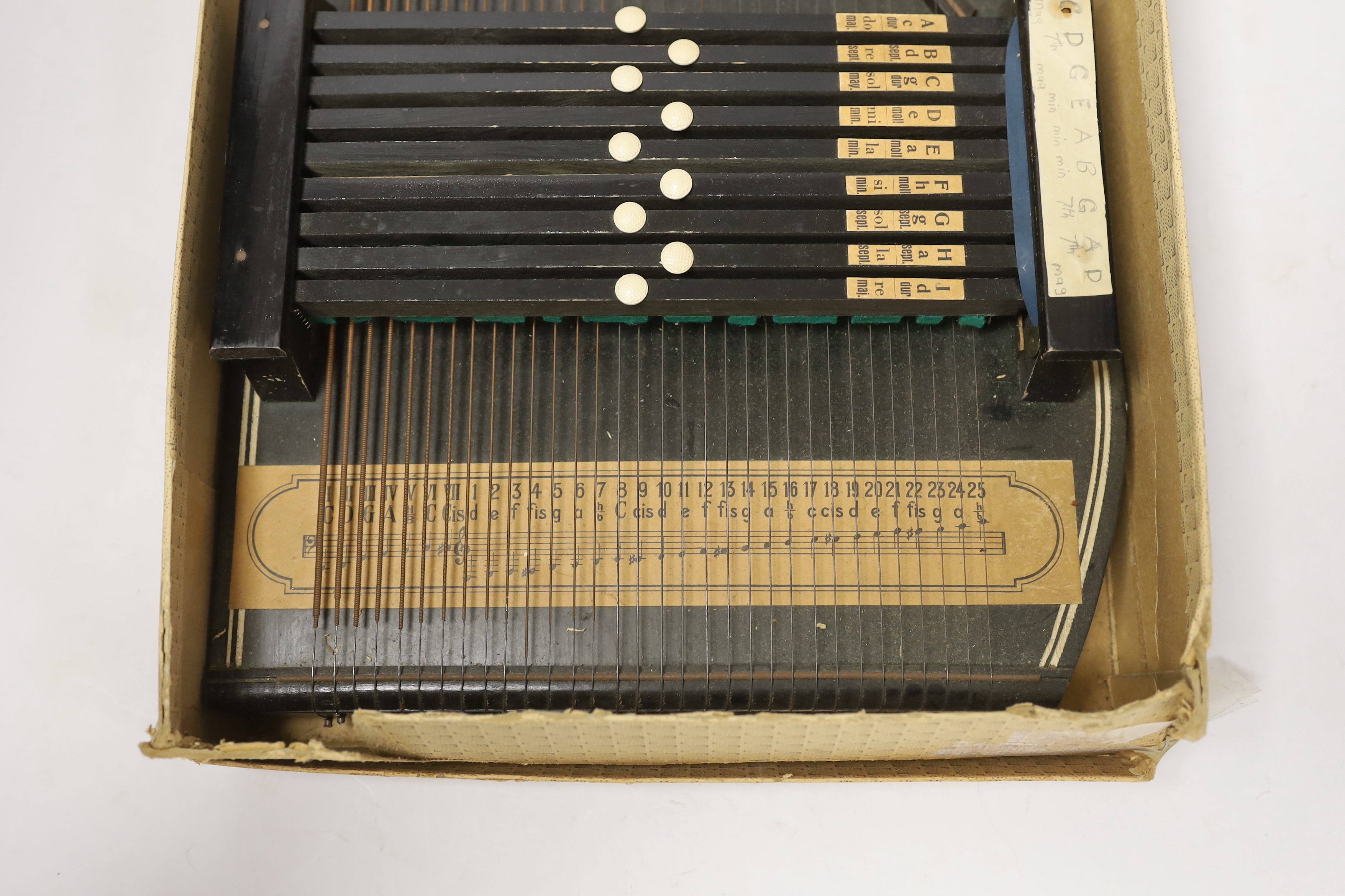 An autoharp in original box with booklet - Image 2 of 5