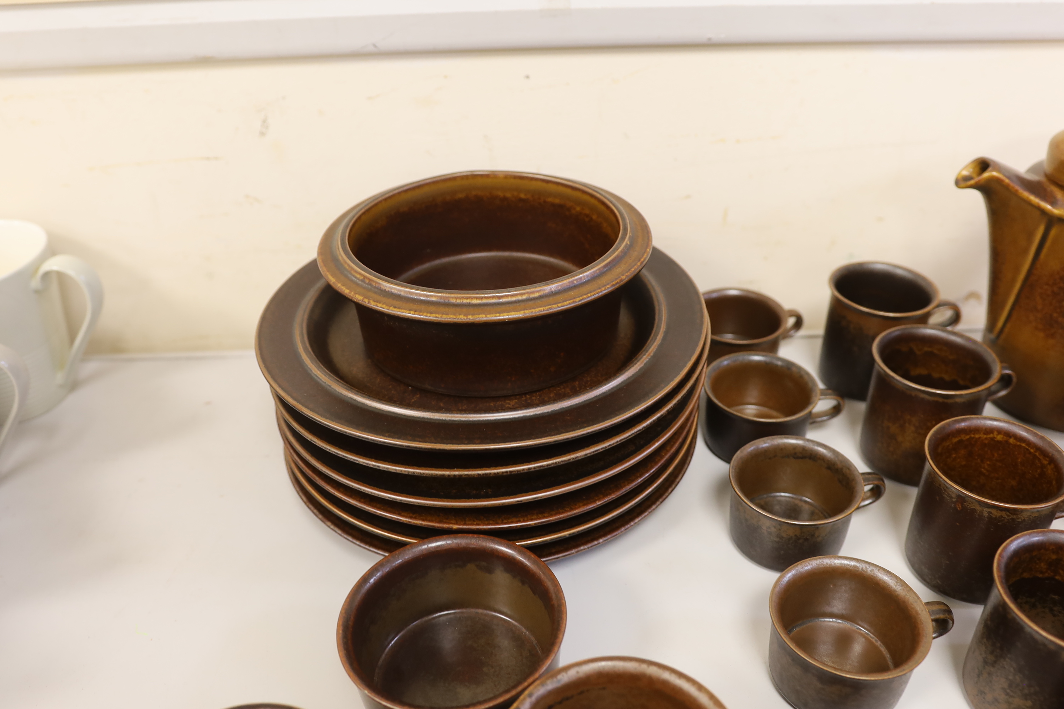 Arabia Ruska, a quantity of stoneware tea and dinnerware including cups and saucers, oval dish and - Image 4 of 5
