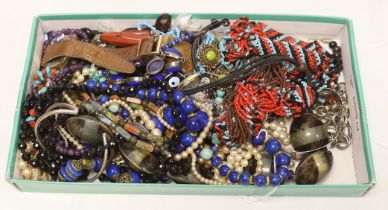 A quantity of assorted costume jewellery, including chains and bangles, etc.