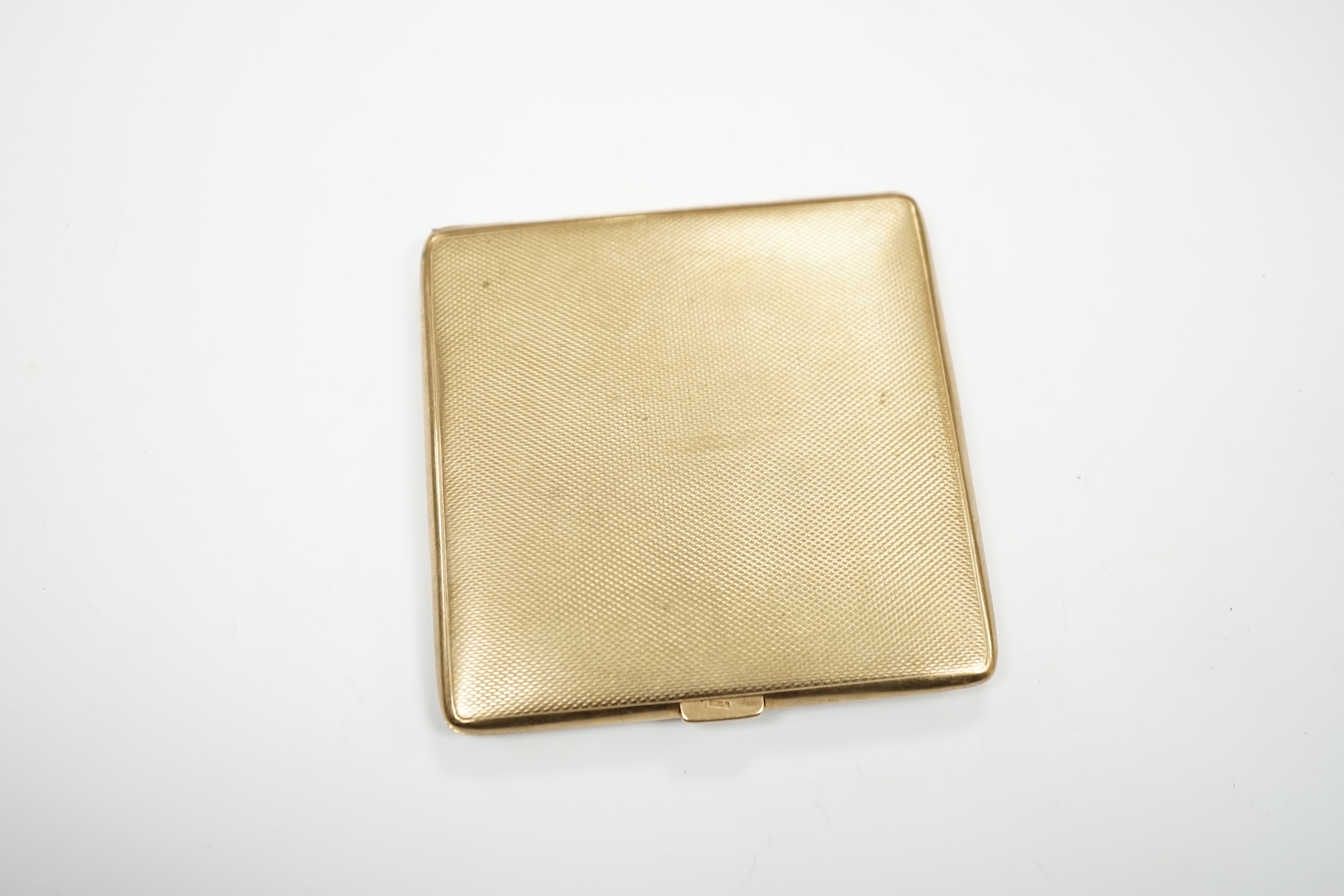 A George V square engine turned 9ct gold cigarette case by S. Blanckensee & Sons Ltd., Birmingham, - Image 2 of 3