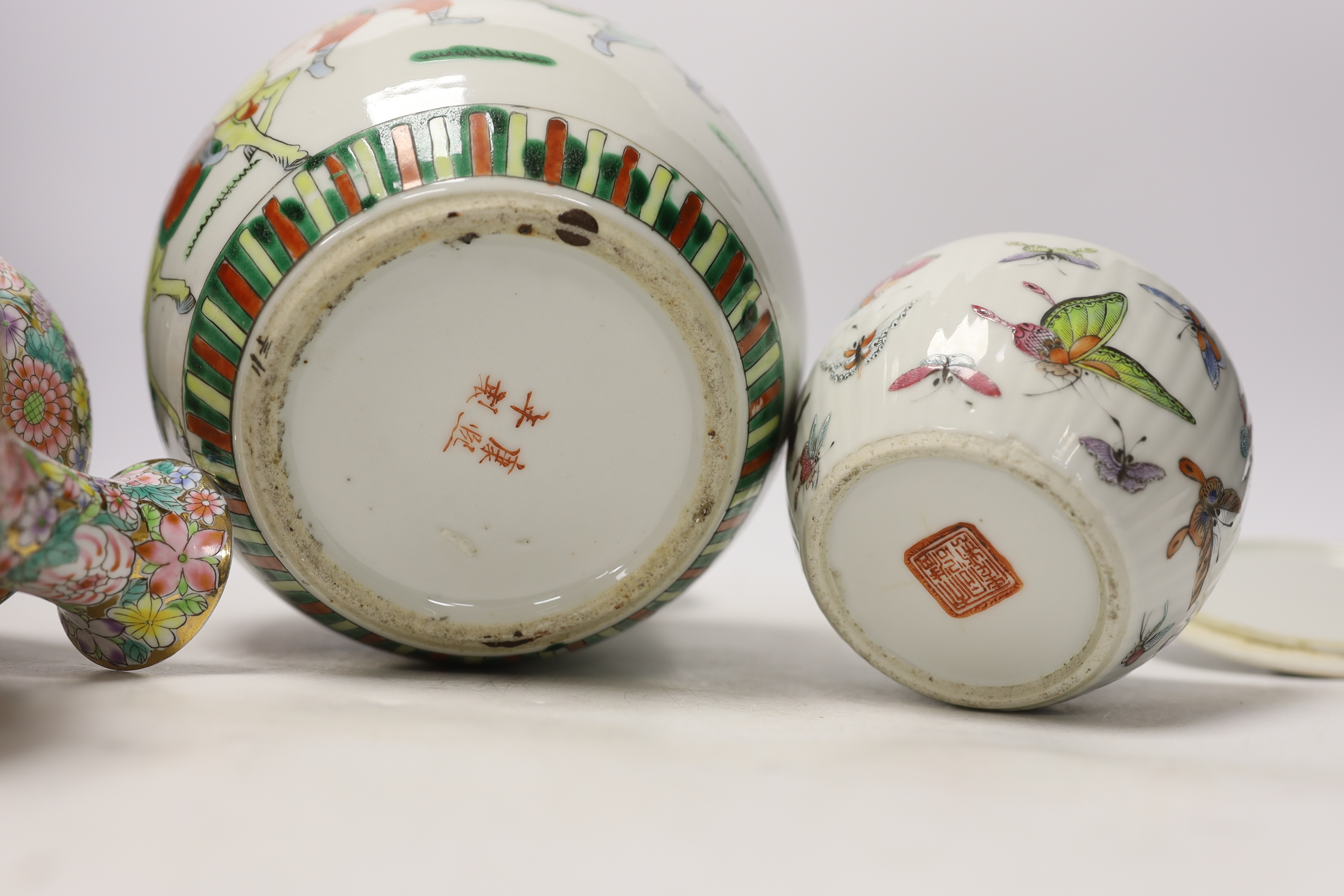 A Chinese famille rose 'butterfly' bowl and cover, Tongzhi mark and period, a famille verte jar - Image 7 of 8