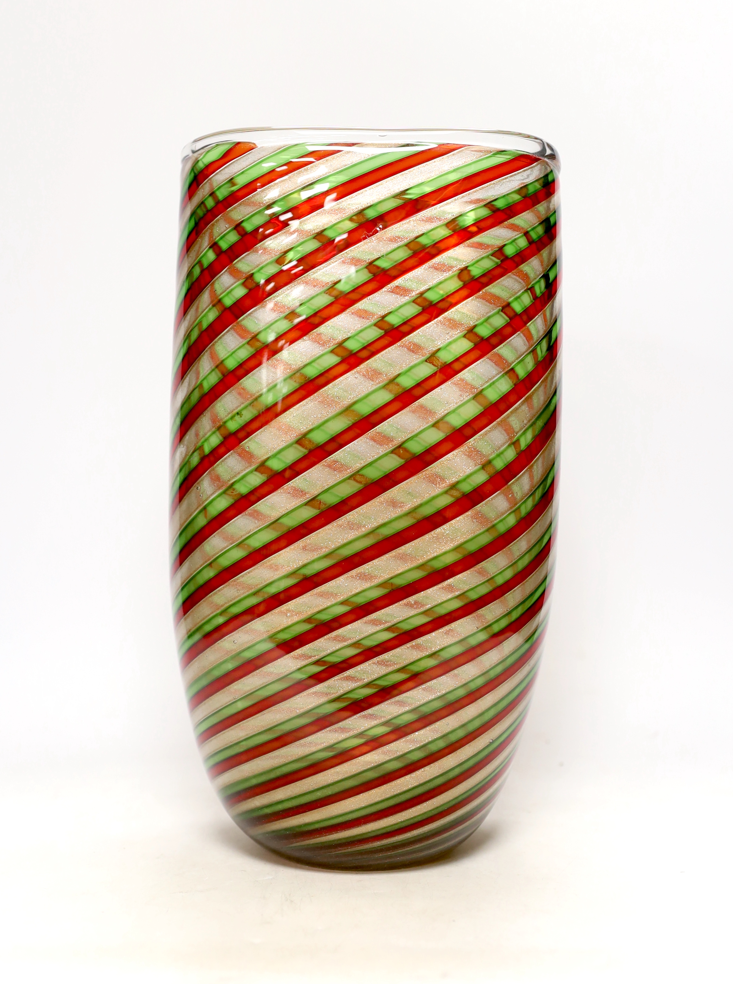 A large Formia, Murano red, green and aventurine ‘a canne’ glass vase, engraved mark, 33cm - Bild 2 aus 4
