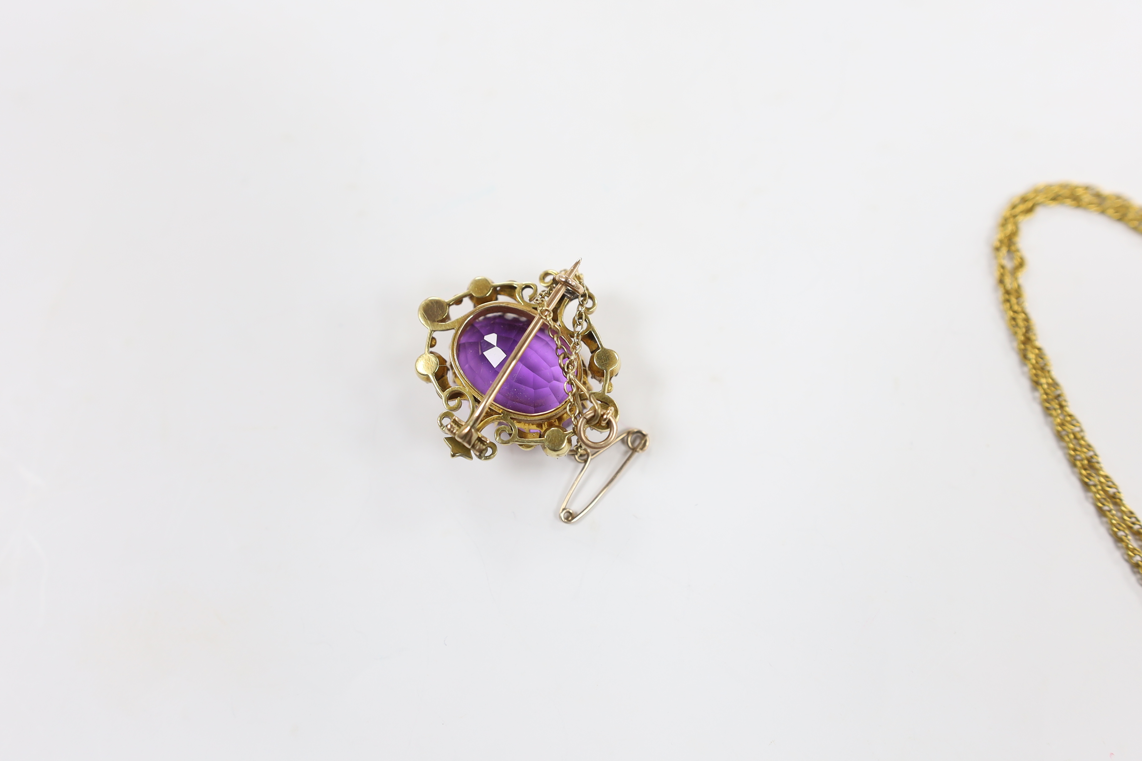 A 1960's 9ct gold, amethyst, seed pearl and diamond chip set drop pendant, 35mm, on a 9ct gold - Bild 4 aus 4