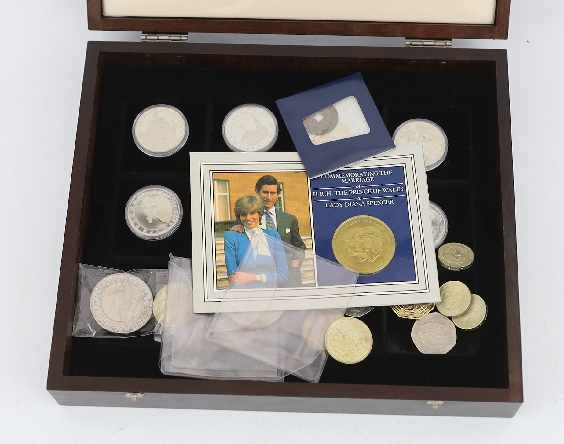 Russian Federation, A collection of 20 proof three rouble coins, 1994 and 1995 and QEII British
