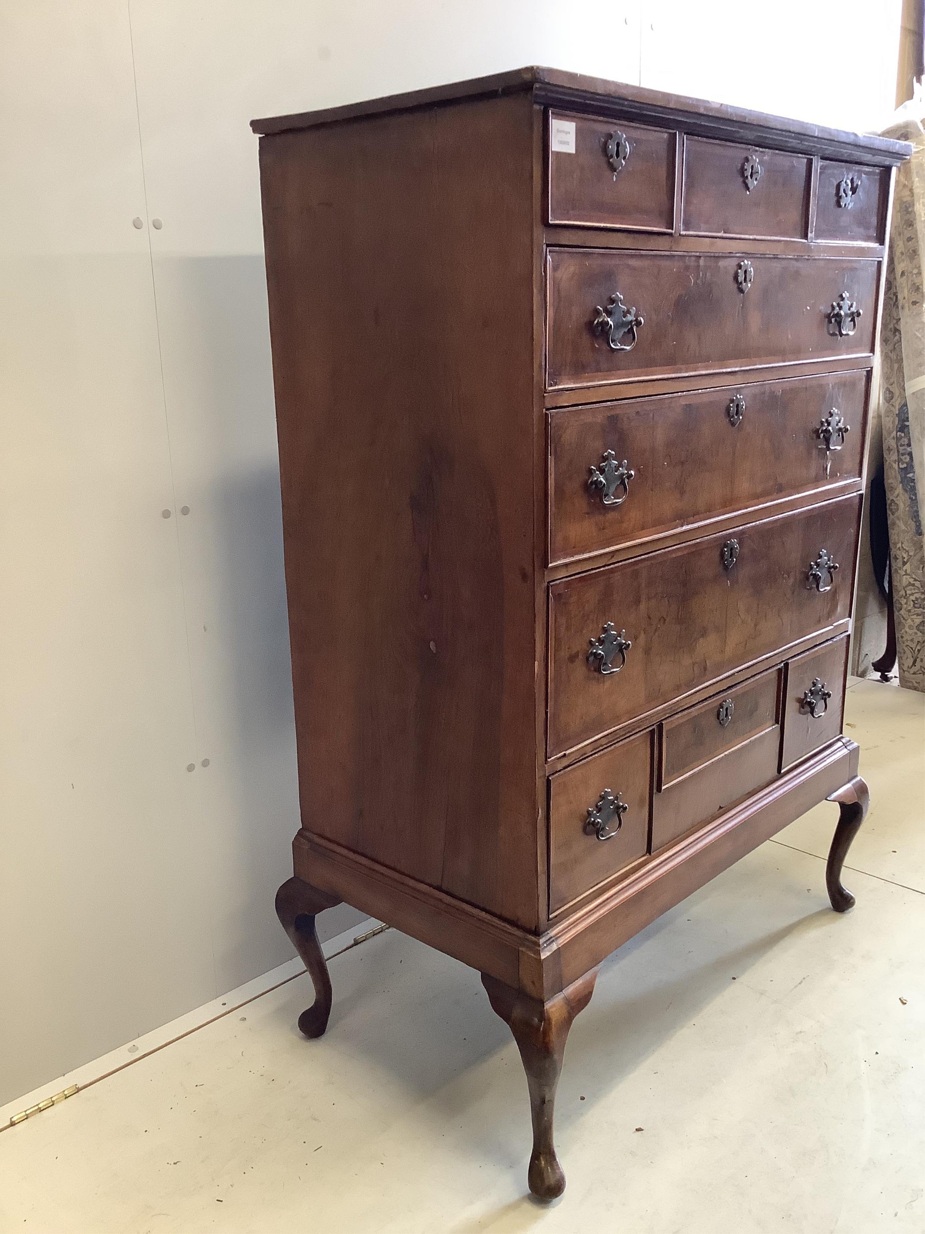 An 18th century and later feather-banded walnut chest on stand, width 96cm, depth 51cm, height - Bild 2 aus 3