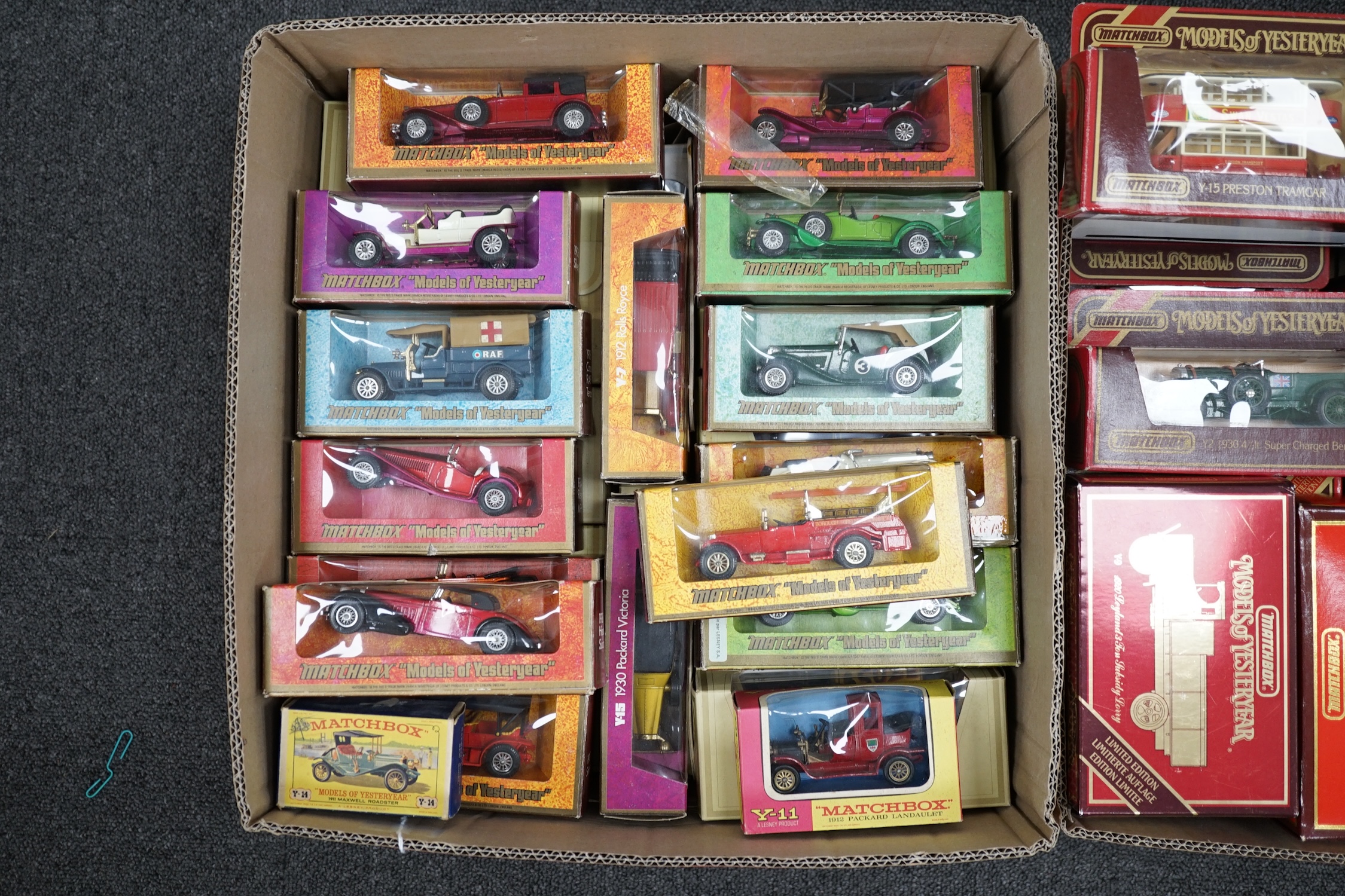 Seventy-nine Matchbox Models of Yesteryear in mainly woodgrain, cream and maroon era boxes, - Image 6 of 8