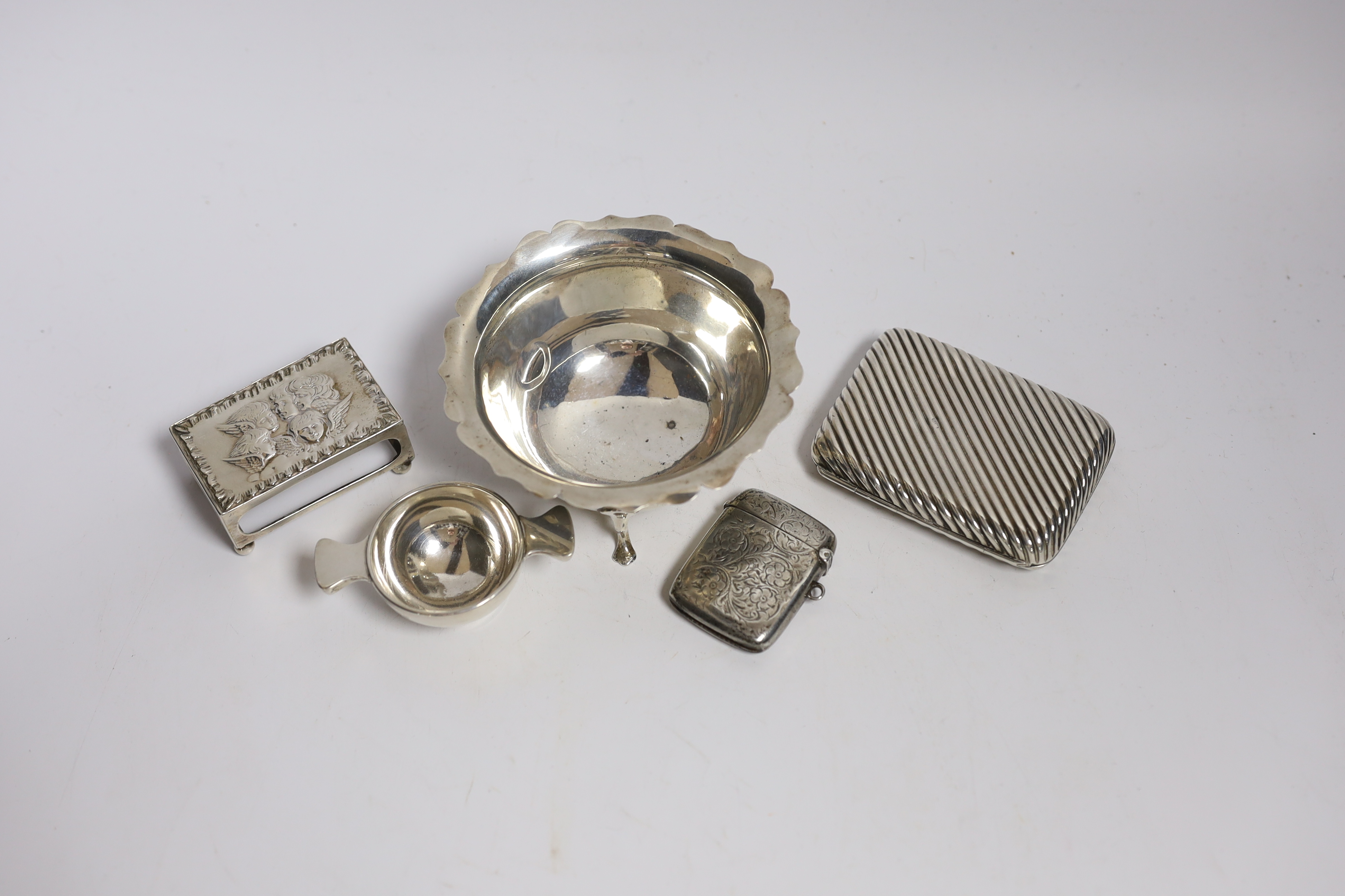 A silver cigarette case, small silver quaich, silver bowl and silver matchbox sleeve. - Image 2 of 4