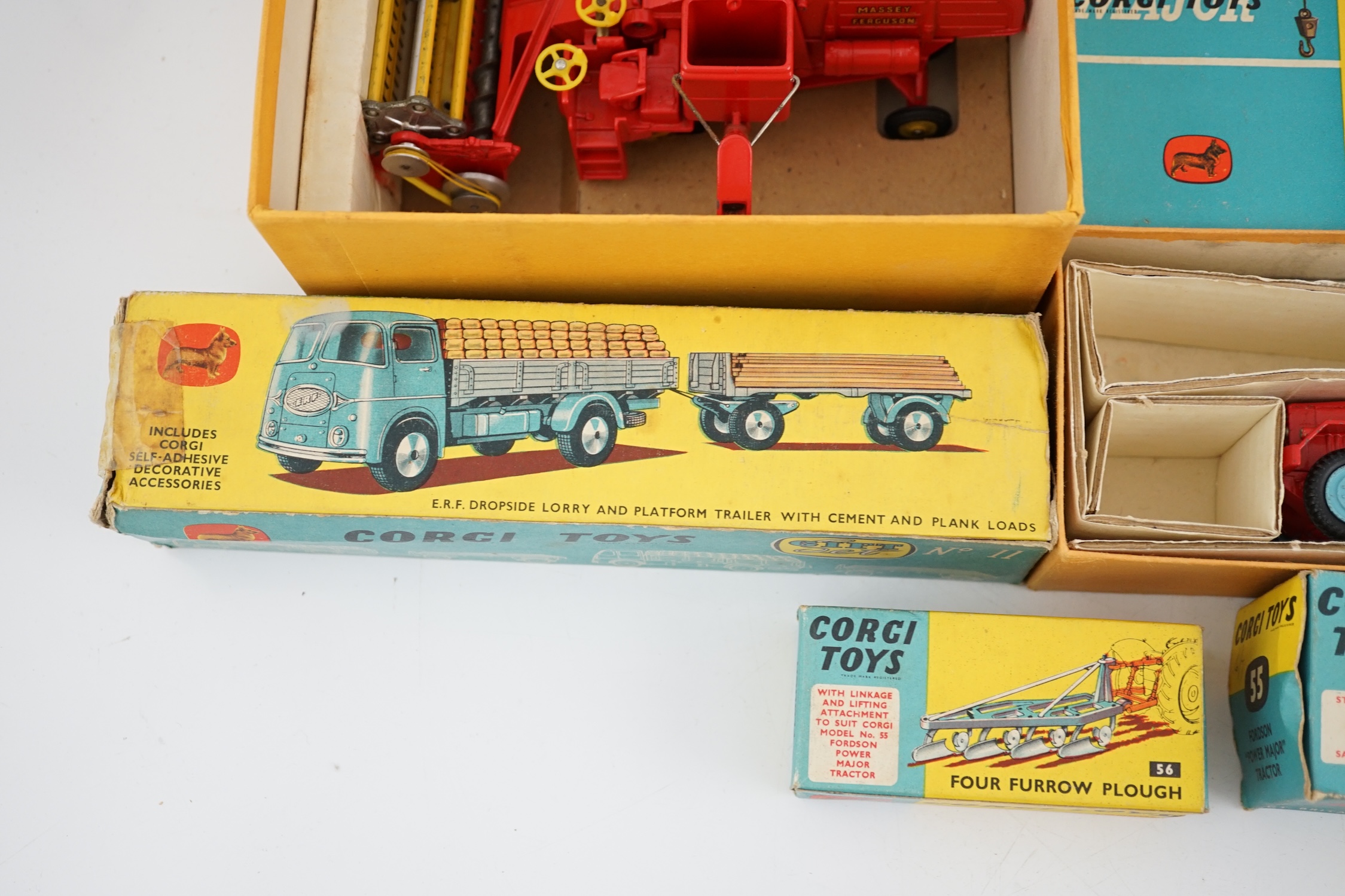Seven boxed Corgi Toys and Major Toys; a Carrimore Low-Loader (1100), a Massey-Ferguson “780” - Image 7 of 7