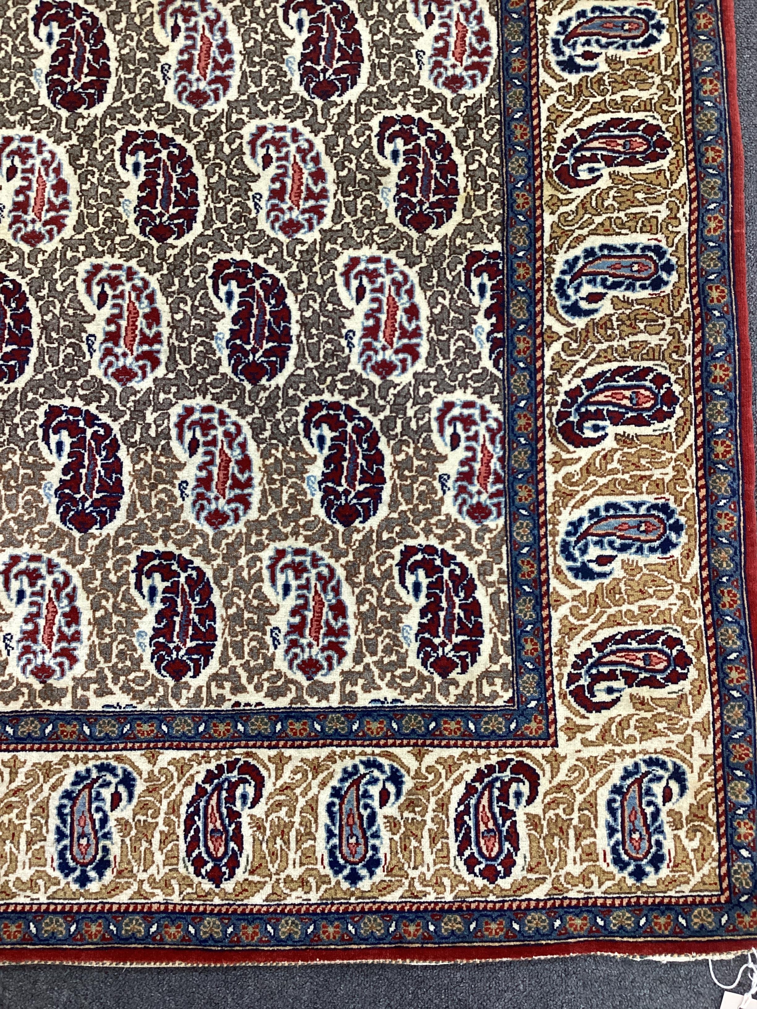 A Qum boteh carpet, 205 x 138cm - Bild 2 aus 3