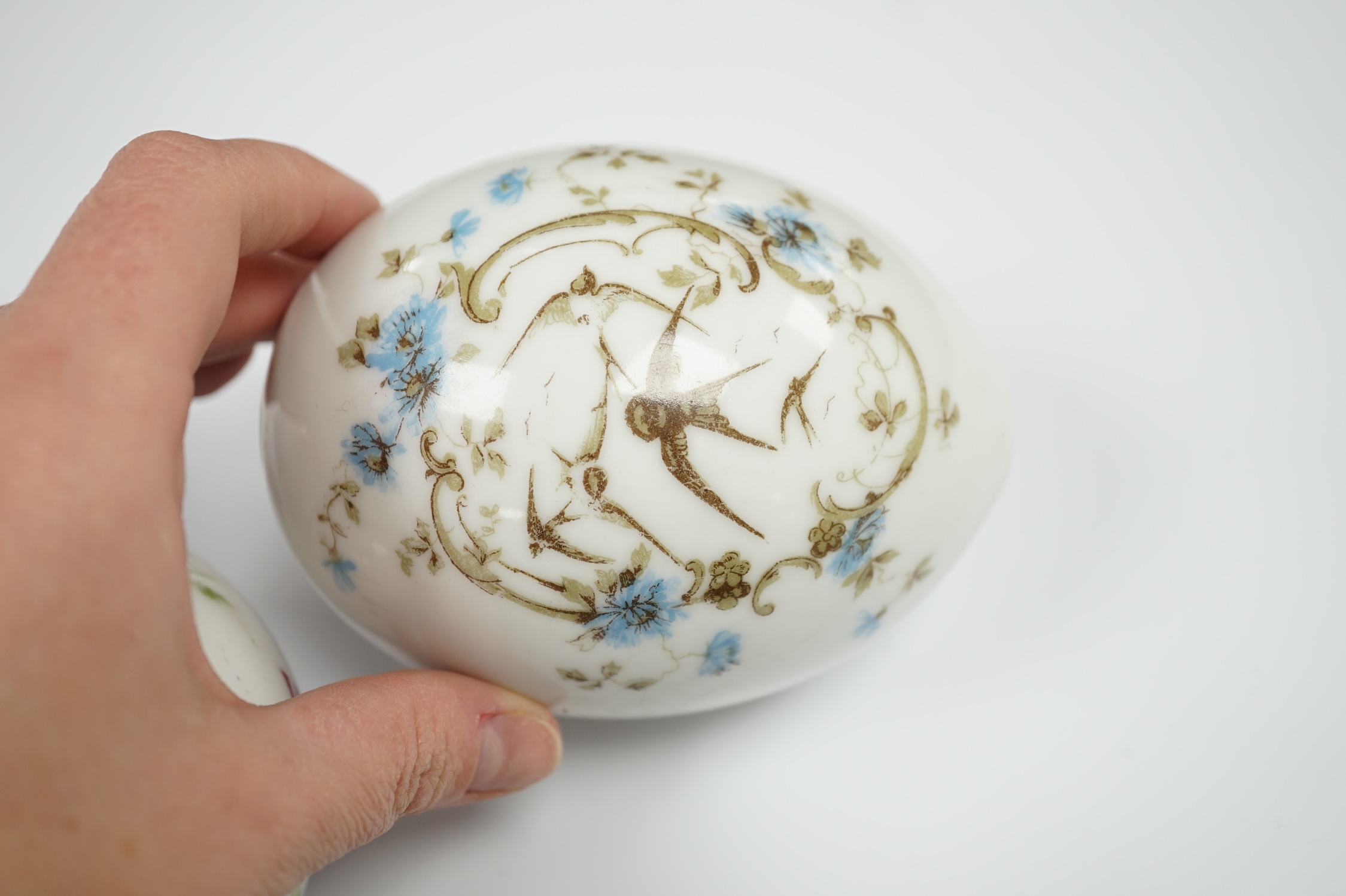 Three Russian porcelain Easter eggs, 19th century, 11cm in length - Image 3 of 3