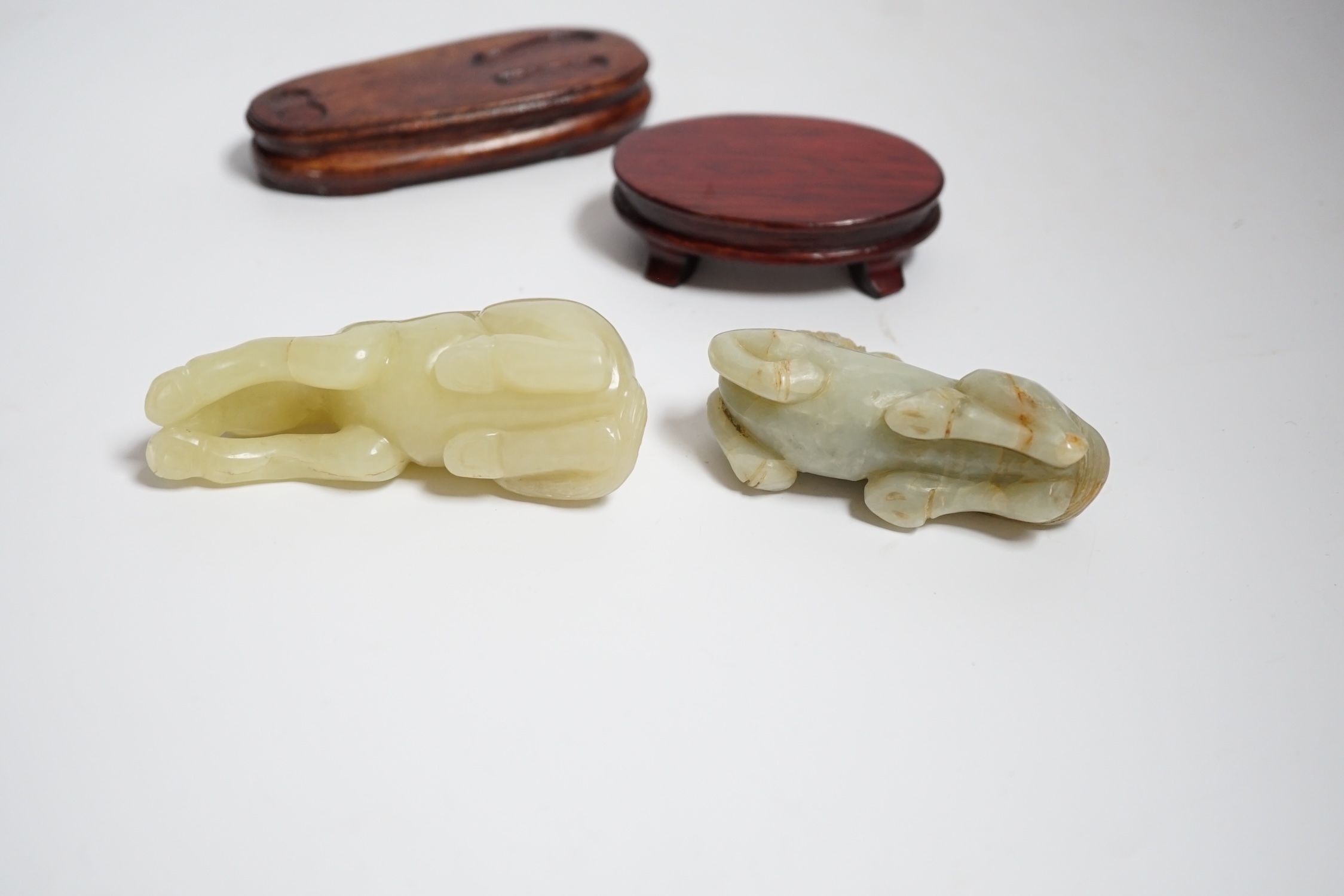 Two Chinese carved jade figures of horses on stands, largest 11cm wide - Image 4 of 6