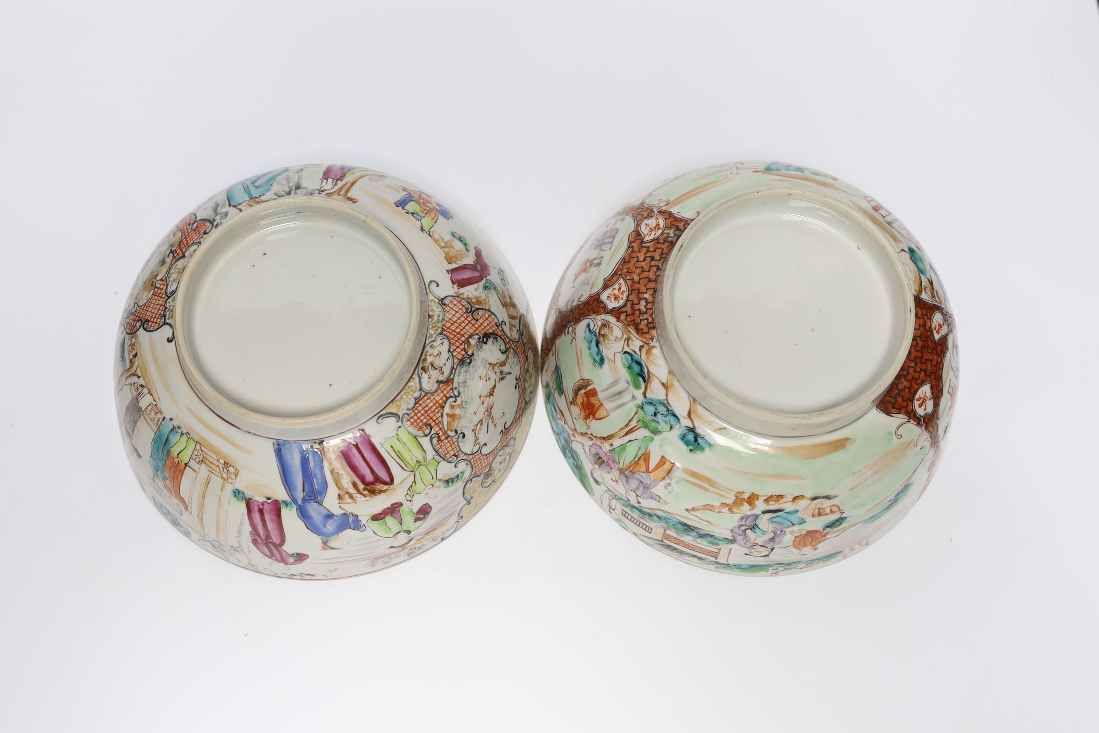 Two 18th century Chinese export famille rose bowls, largest 23cm diameter - Image 5 of 5