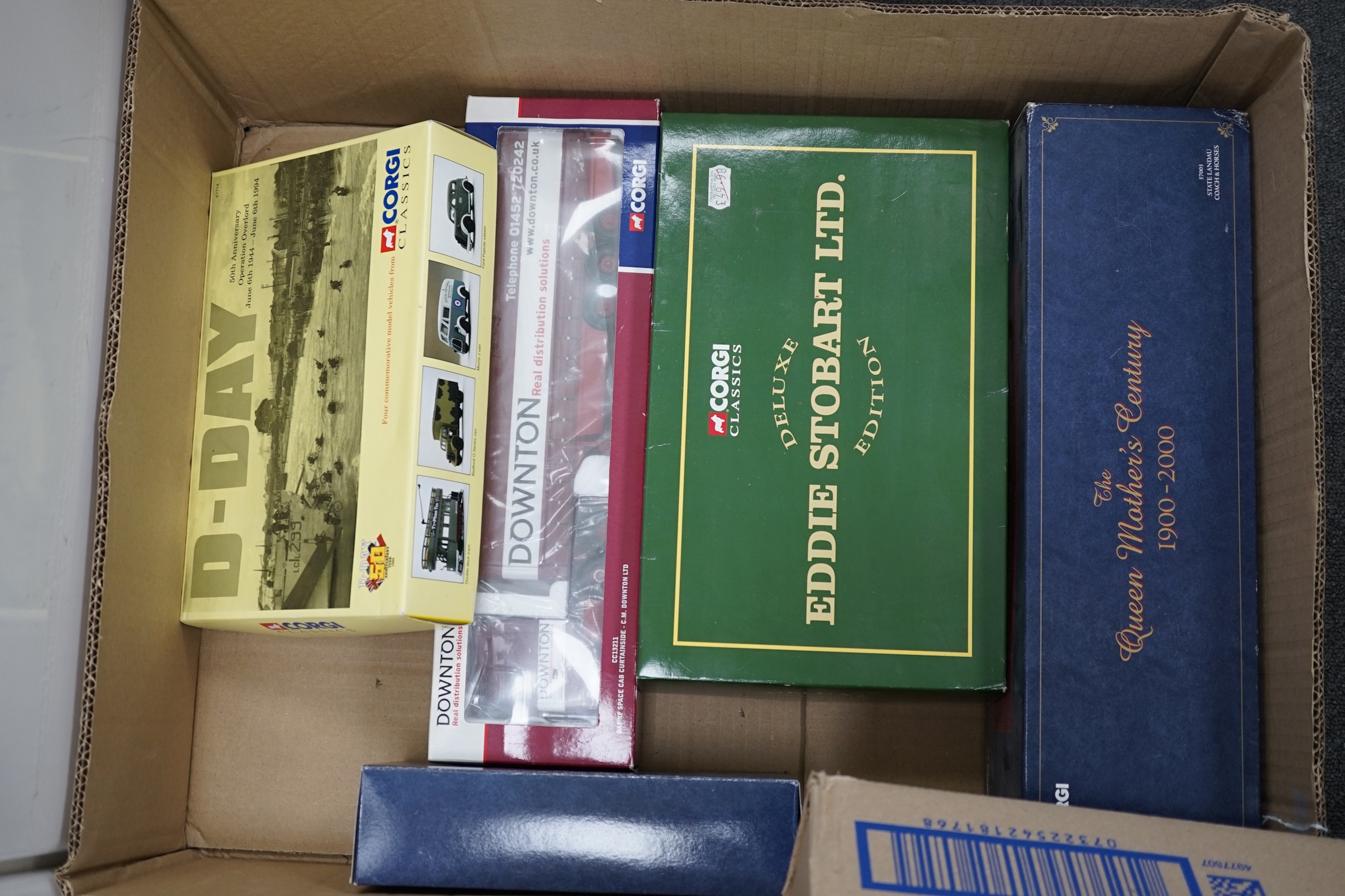 Eighteen boxed Corgi Diecast vehicles, including several TV and film related examples; The - Bild 6 aus 6