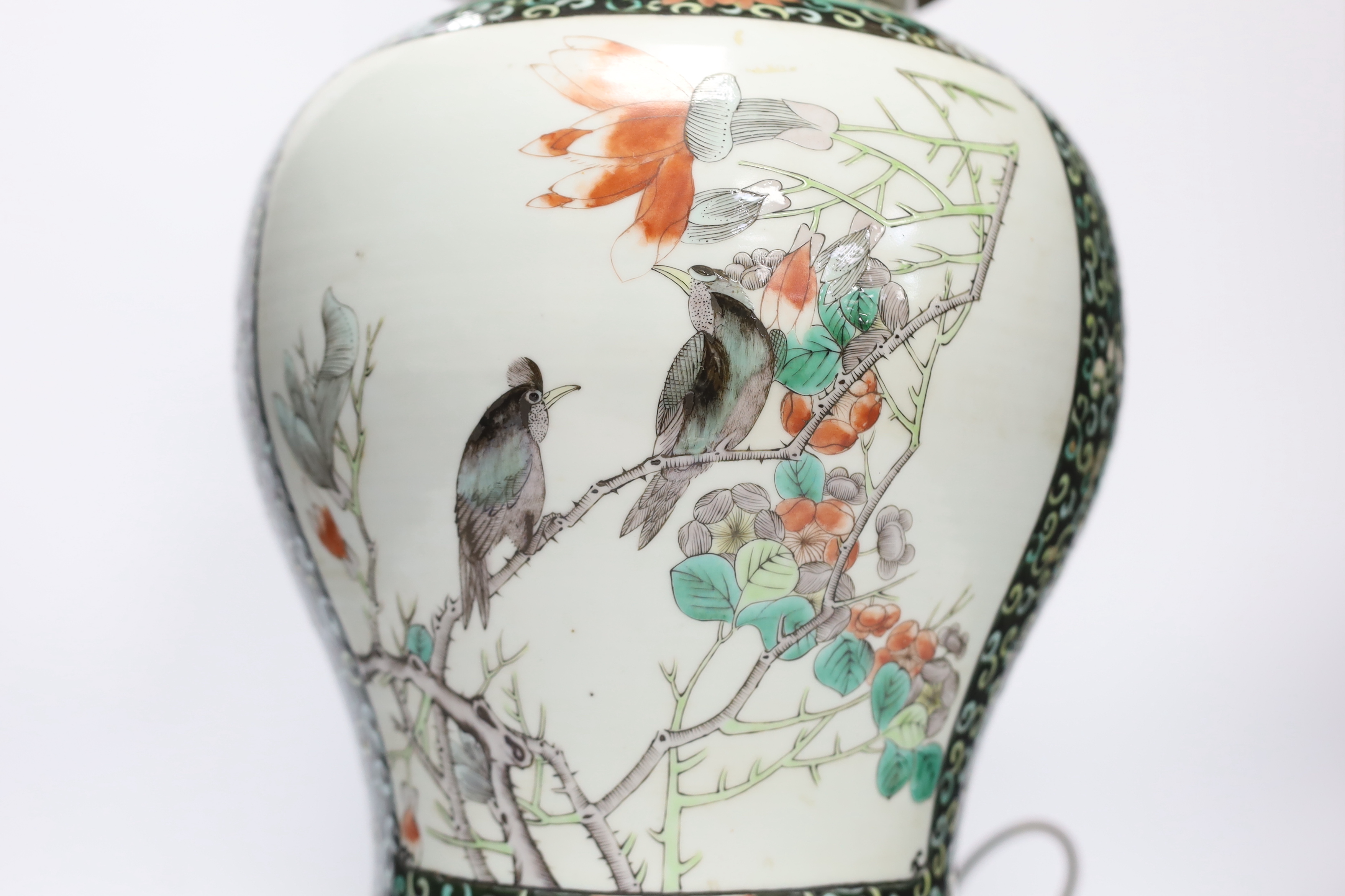 A Chinese famille verte porcelain baluster vase and cover, 19th century, decorated with birds - Image 2 of 5