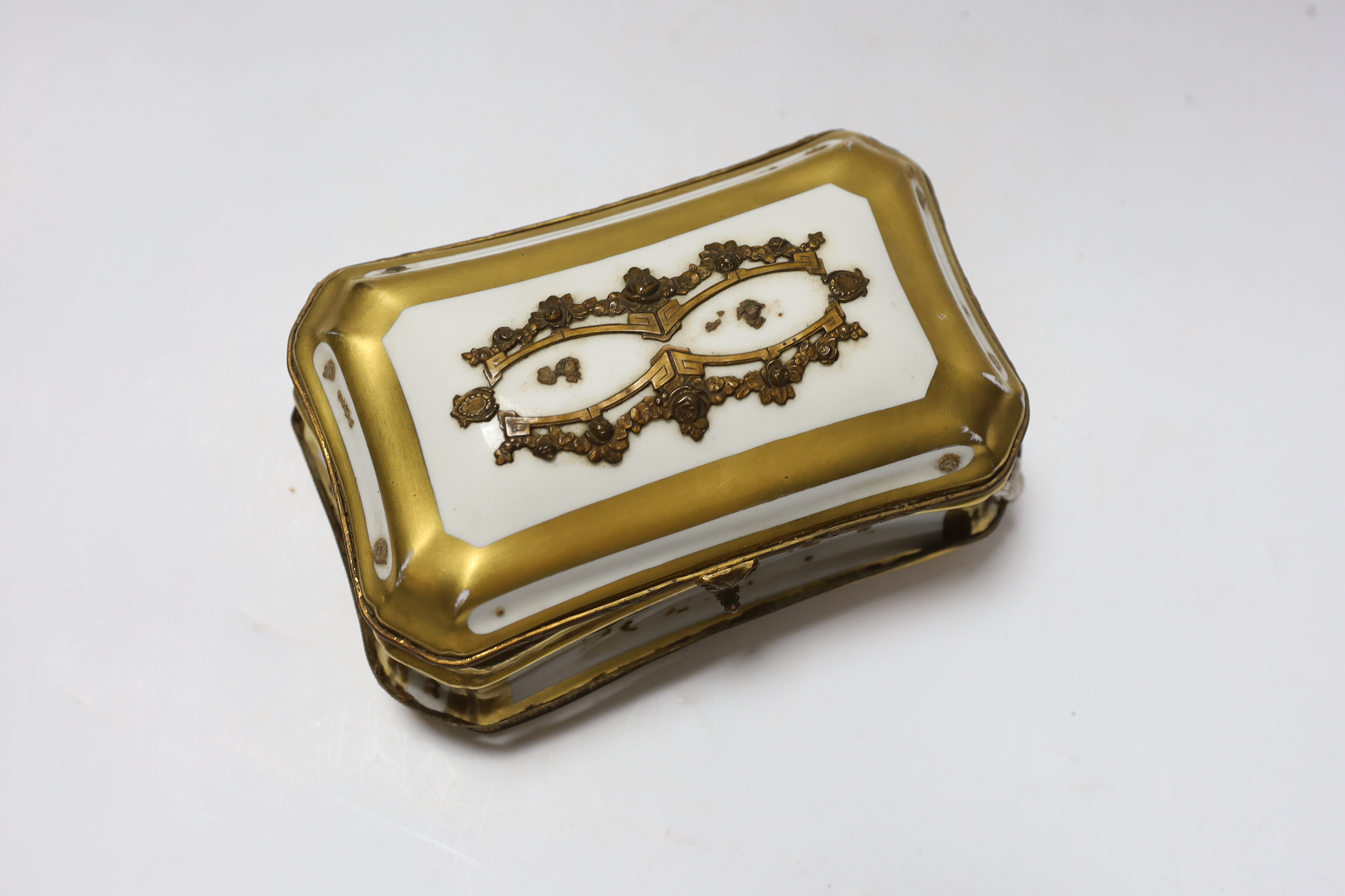 A Sevres style porcelain casket - Image 2 of 4