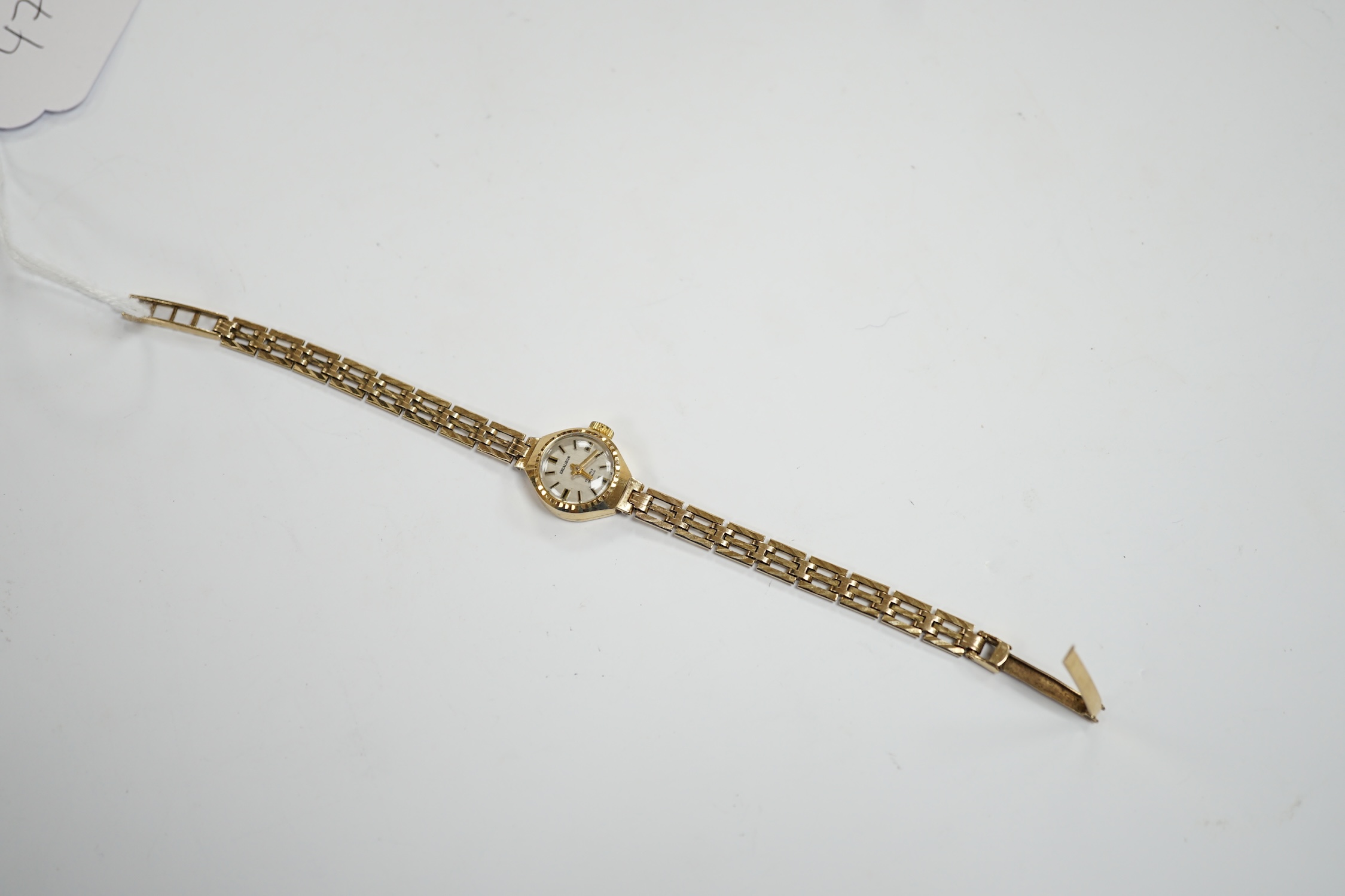 A lady's 9ct gold Excalibur manual wrist watch, on a 9ct gold bracelet, overall 17.5cm, gross weight - Image 3 of 3