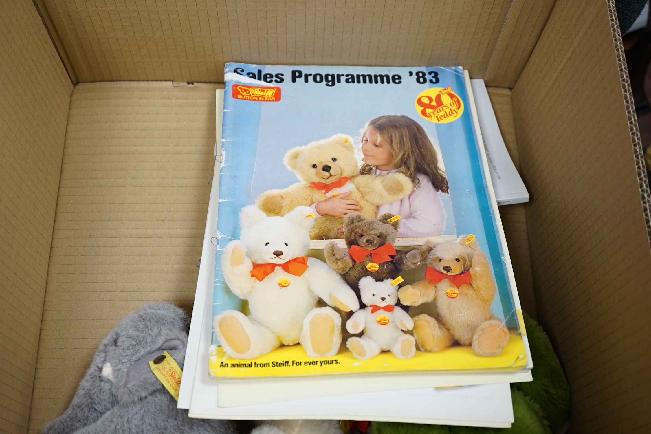 Ten assorted Steiff yellow tag animals, two yellow tag bears, together with Steiff catalogues - Image 13 of 14