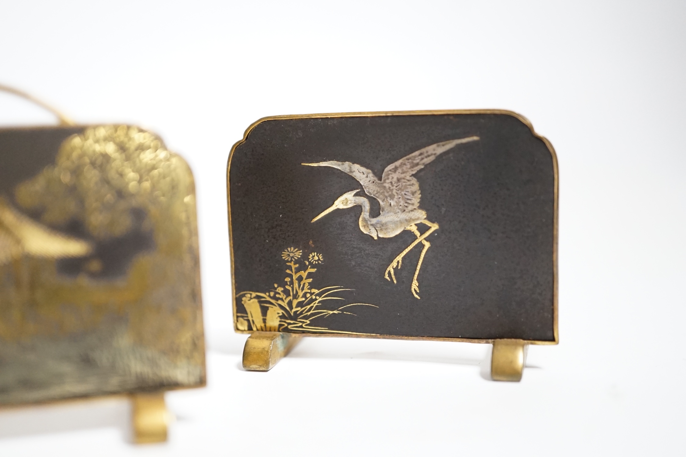 Three Japanese gold damascened iron menu holders by S. Komai, in original box, each 5cm wide - Bild 3 aus 5
