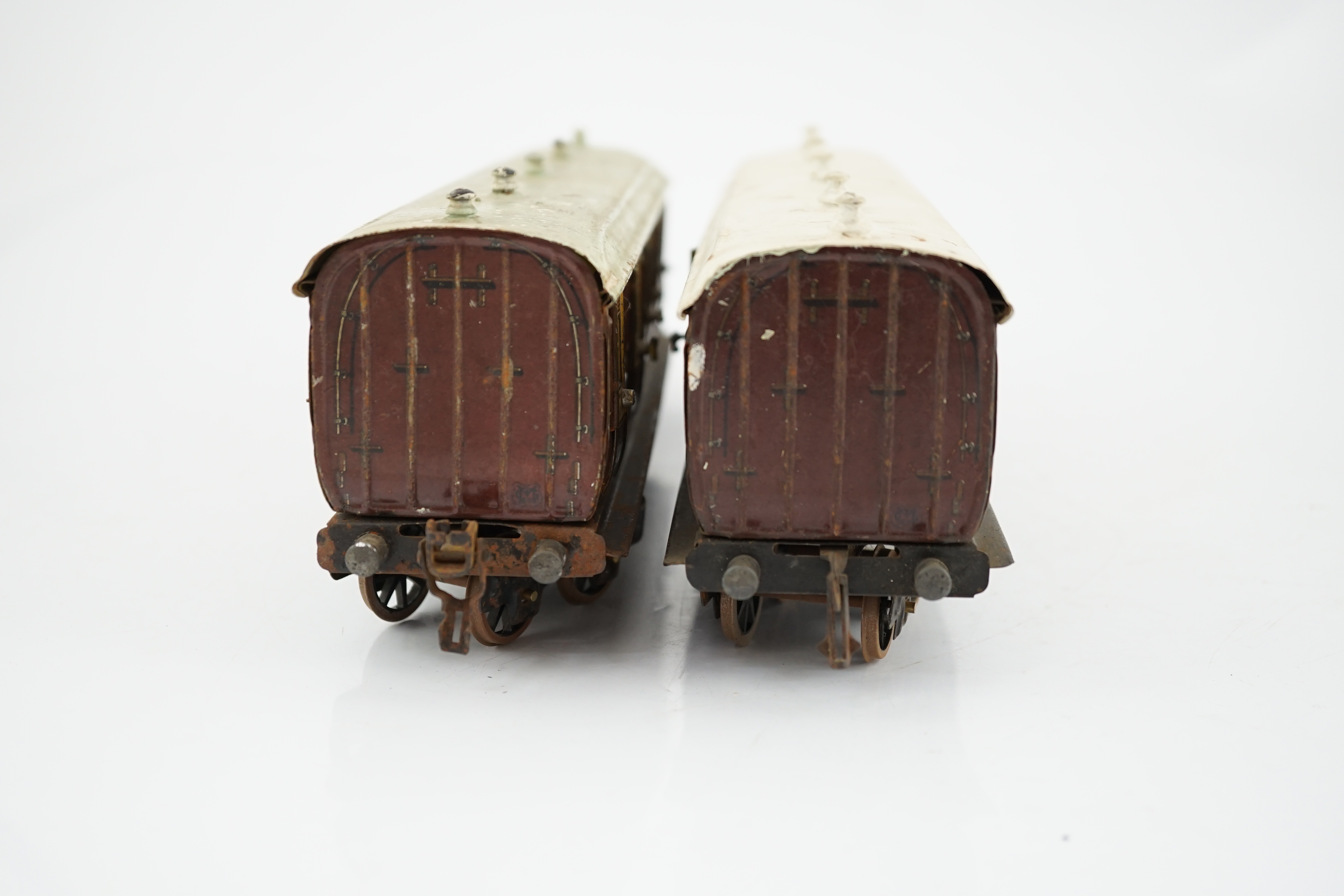 Two Marklin 0 gauge tinplate LNWR coaches; a First Third composite and a Full Guard’s van - Image 3 of 5