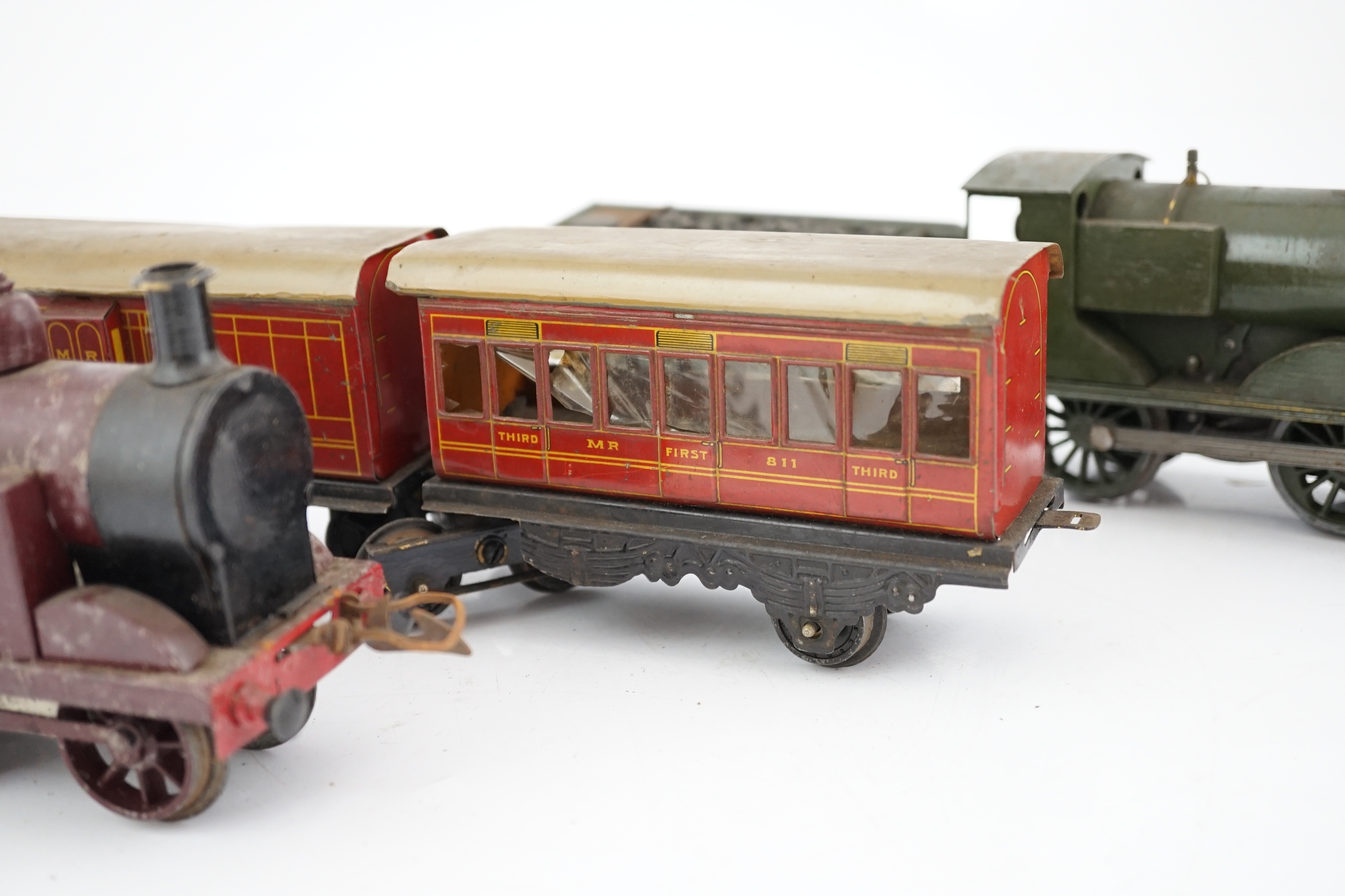 Ten 0 gauge tinplate railway items, most adapted from other parts and models, including three - Image 4 of 12