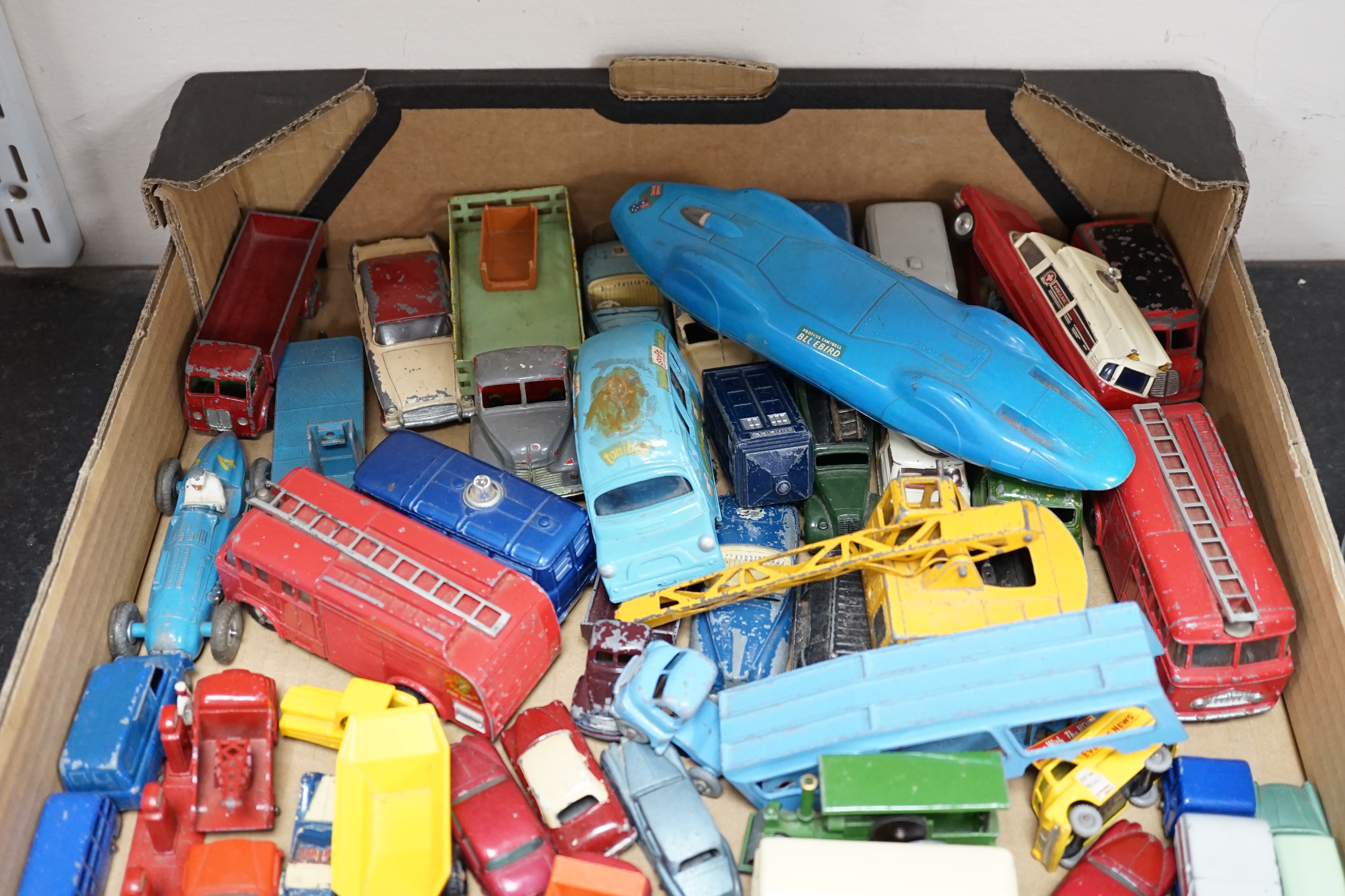 A collection of mainly 1960s diecast vehicles, including twenty-two Husky vehicles, Matchbox Series, - Image 4 of 6