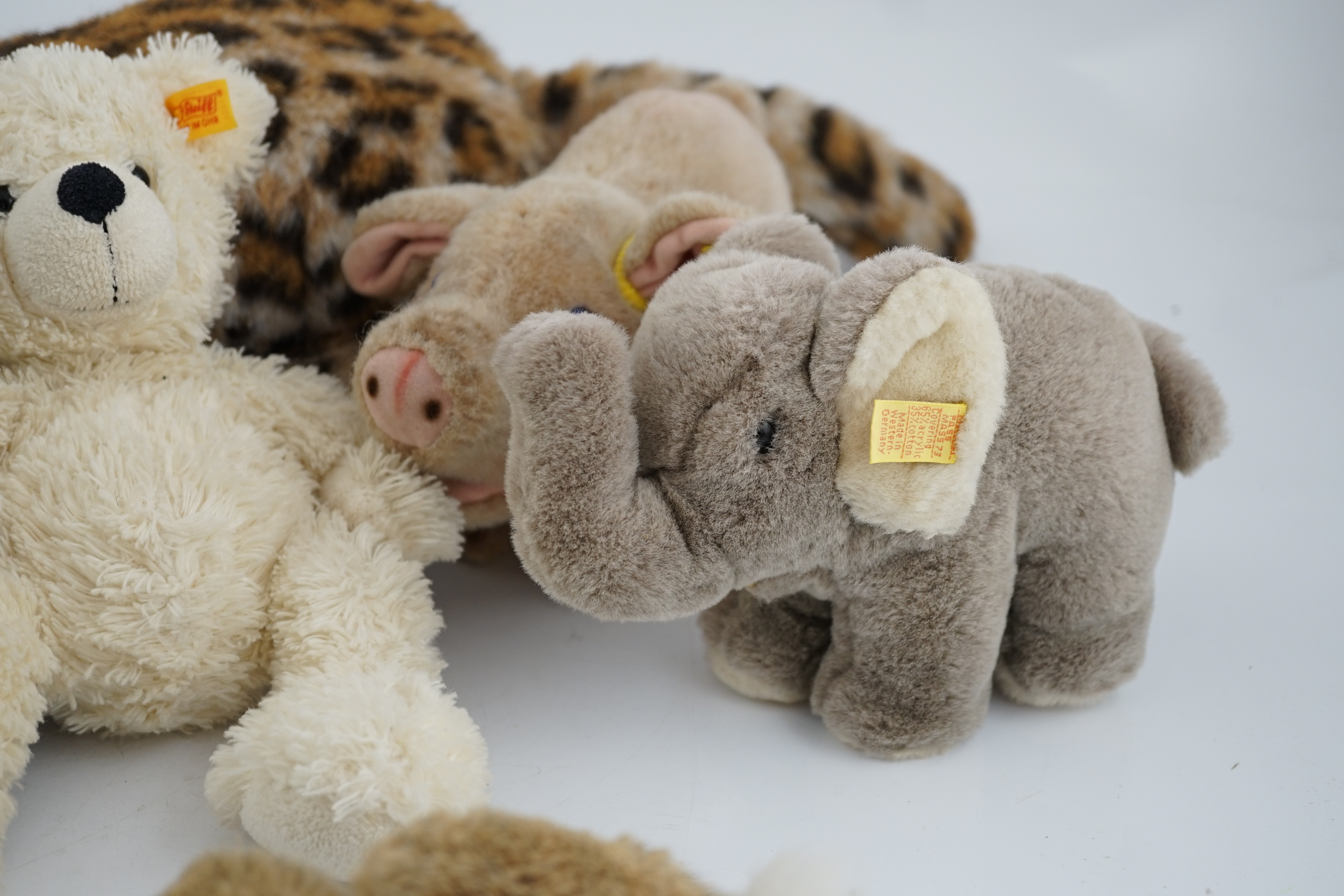 A large size Steiff yellow tag leopard, eight yellow tag animals, a Steiff button in the ear book - Image 6 of 16