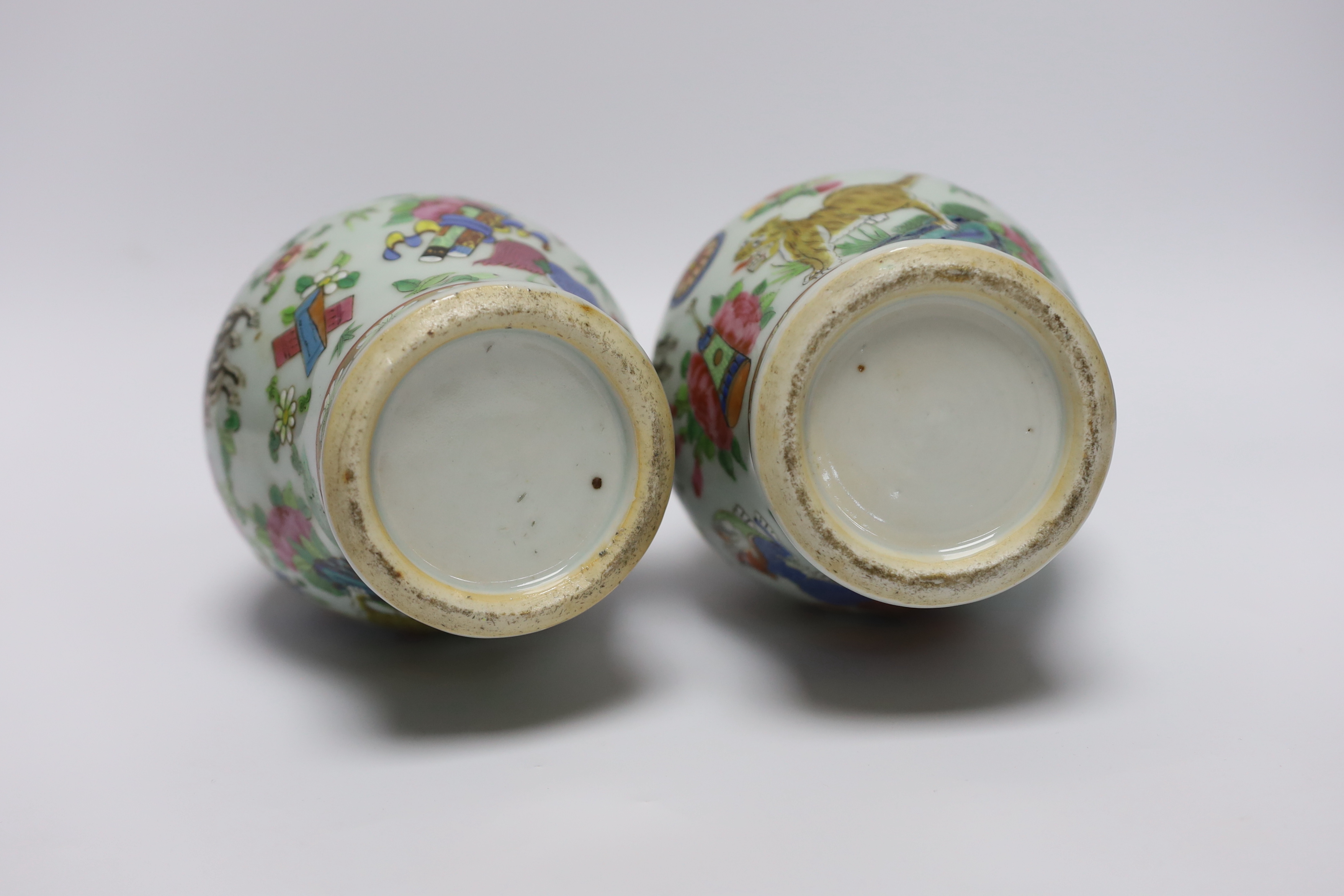 A pair of 19th century Chinese famille rose ‘mythical beasts’ vases, 24cm - Image 4 of 4