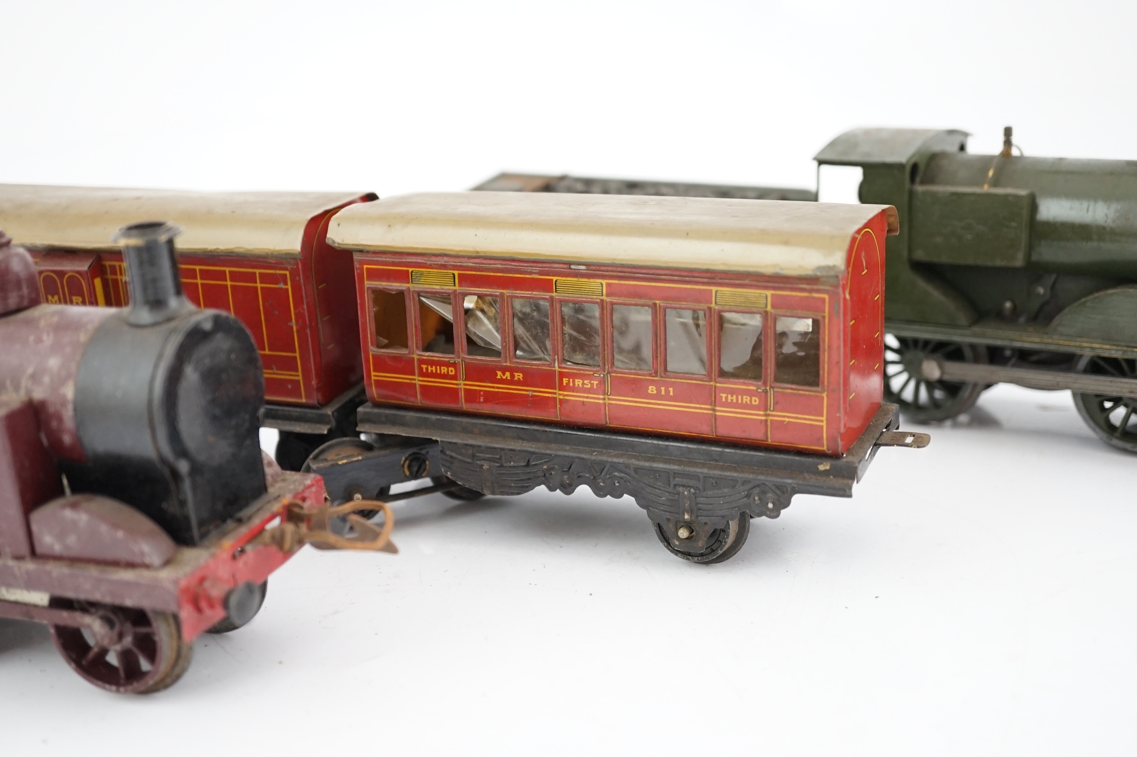 Ten 0 gauge tinplate railway items, most adapted from other parts and models, including three - Image 10 of 12