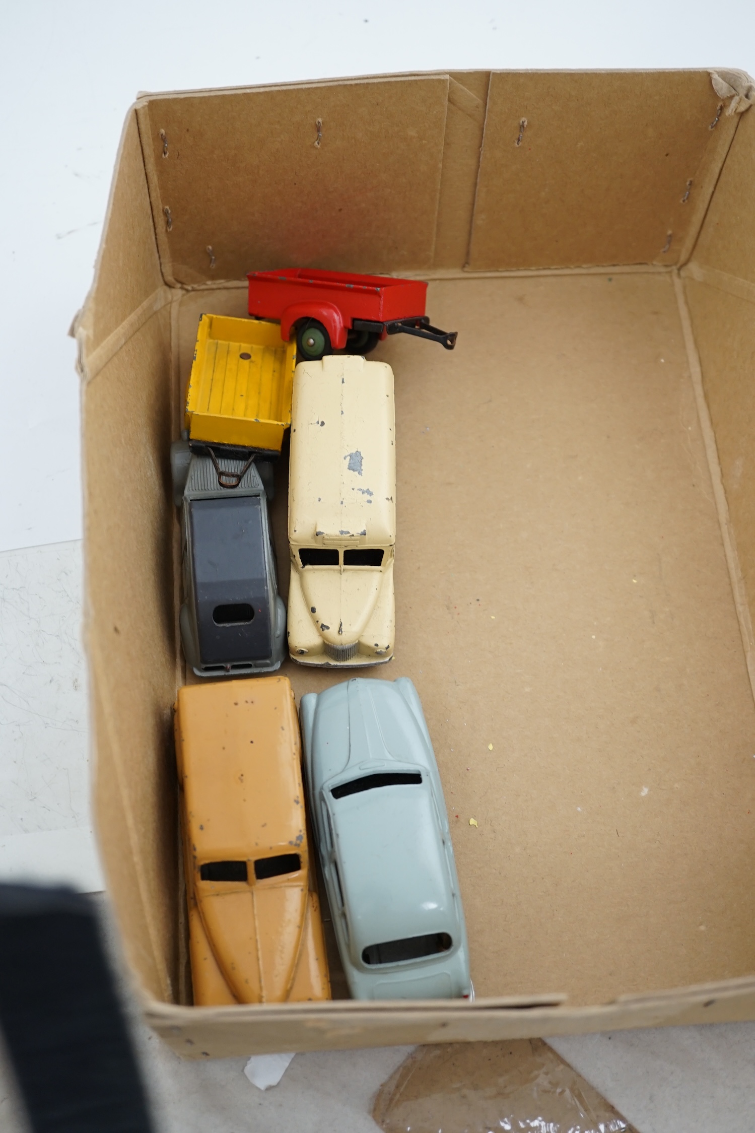 Twenty-seven Dinky Toys and French Dinky Toys, together with other diecast vehicles by Spot-On, - Image 3 of 5