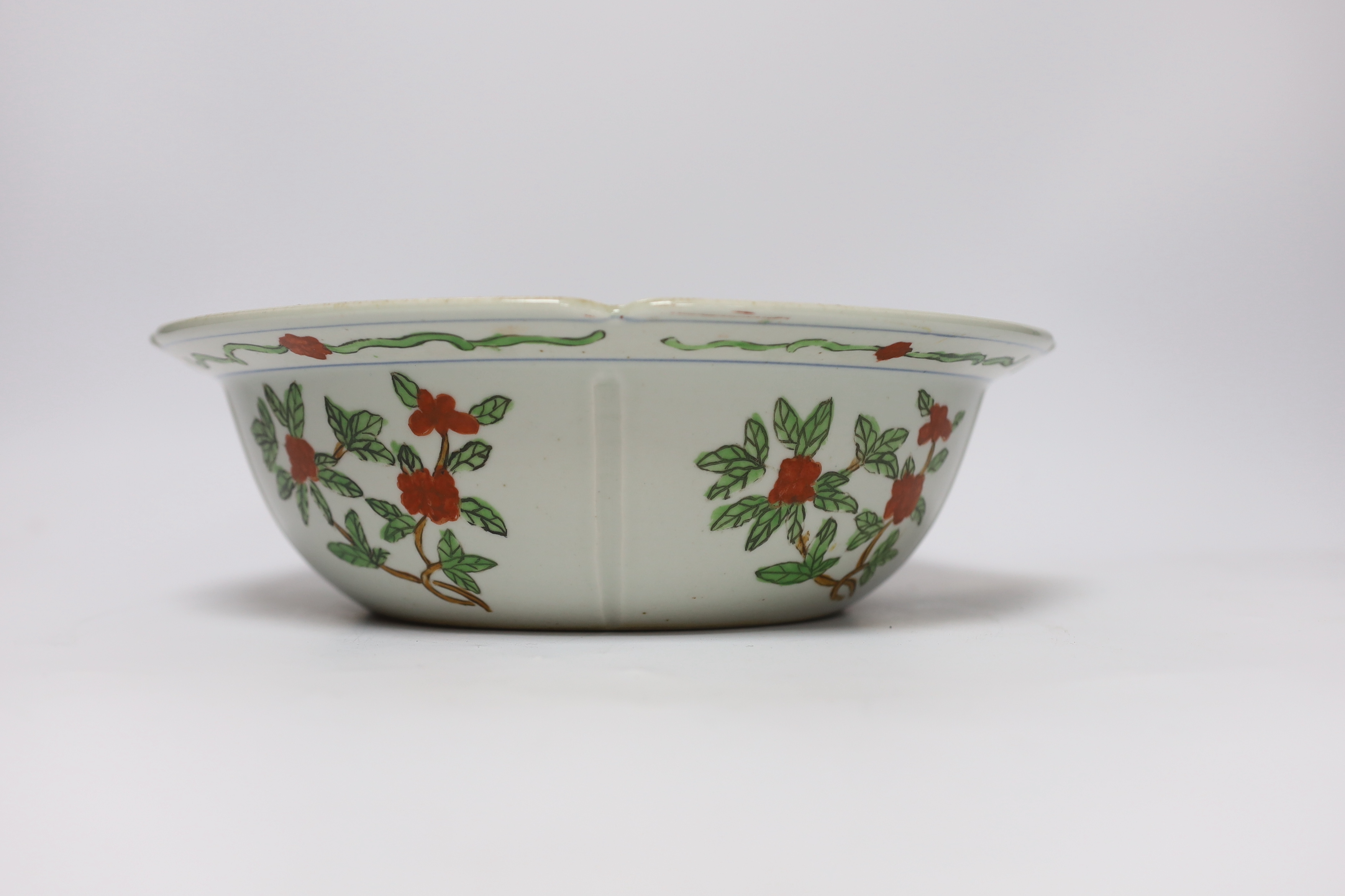 A Chinese famille verte bowl, Wanli mark but later, 27cm diameter - Image 2 of 4