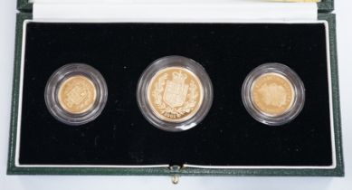 A cased 2002 United Kingdom gold proof sovereign three coin collection, with certificate.