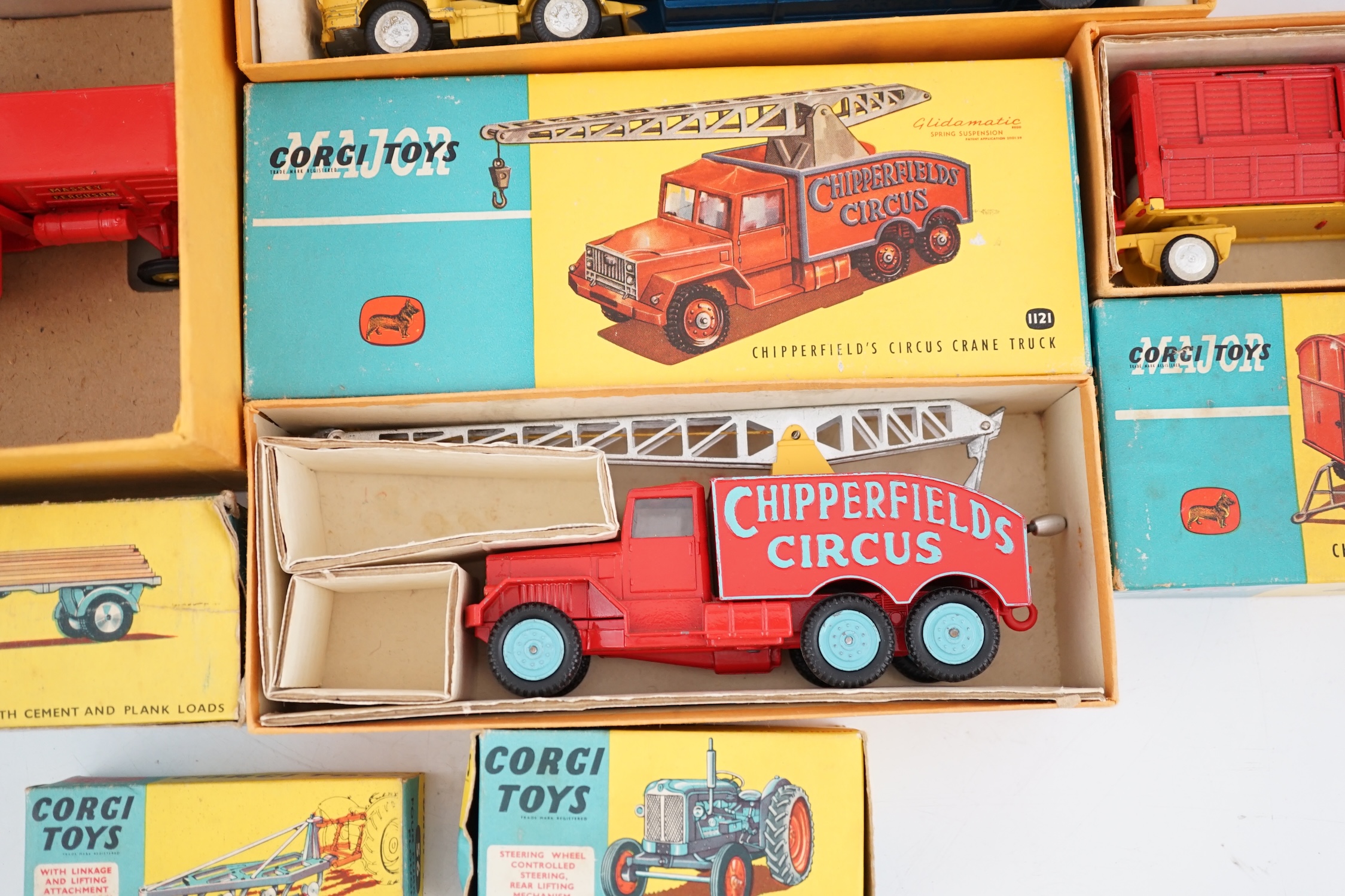 Seven boxed Corgi Toys and Major Toys; a Carrimore Low-Loader (1100), a Massey-Ferguson “780” - Image 5 of 7