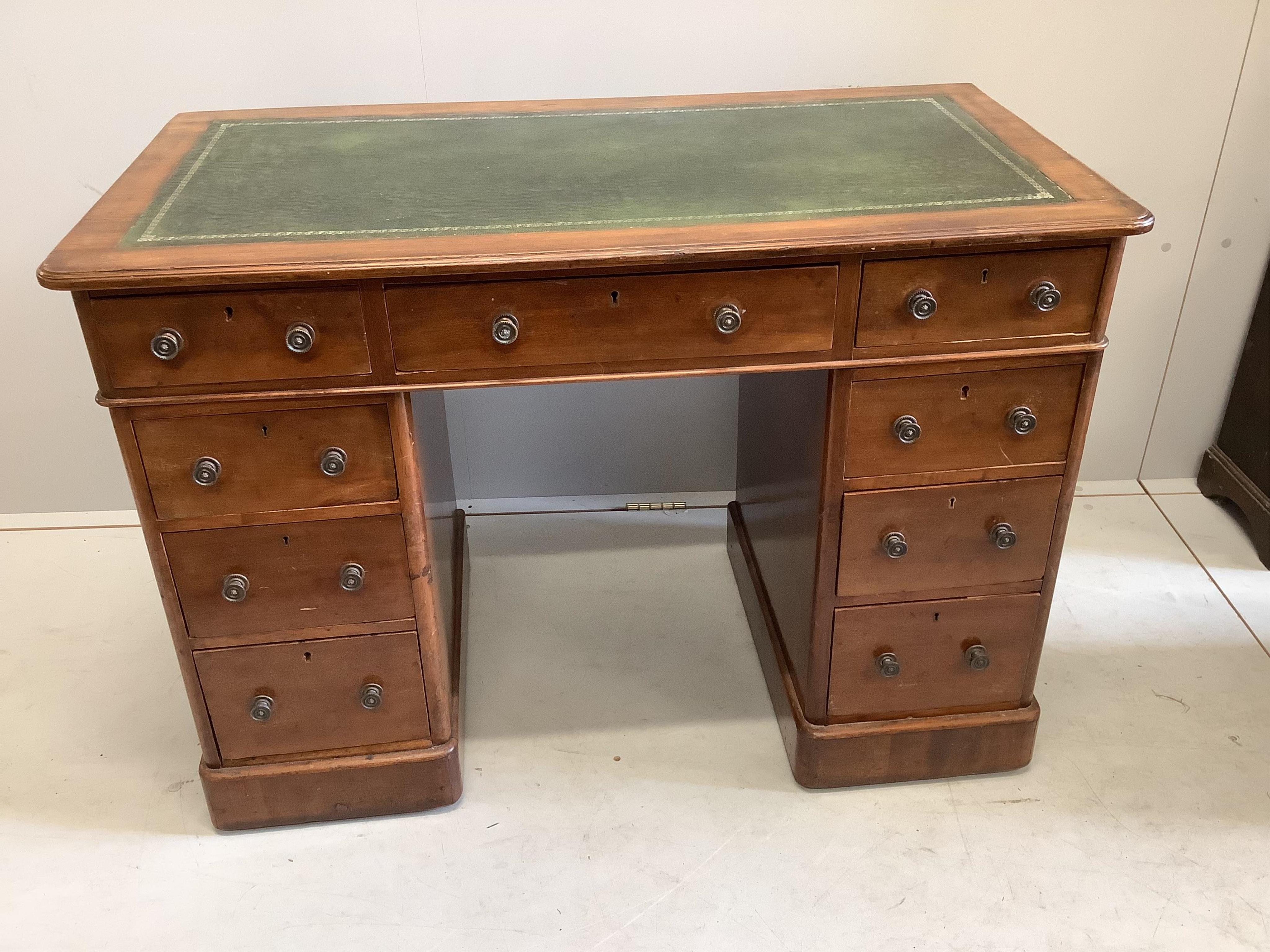 A Victorian mahogany pedestal desk, width 106cm, depth 56cm, height 76cm