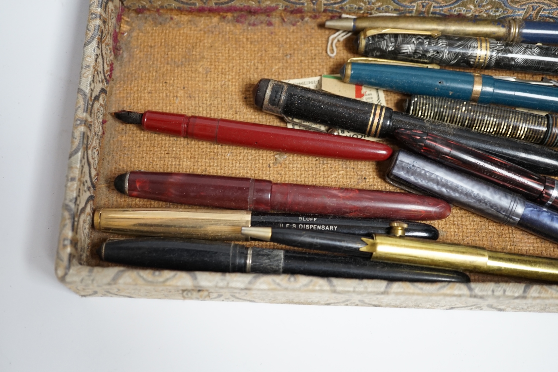 A collection of vintage fountain pen and boxes - Bild 4 aus 4