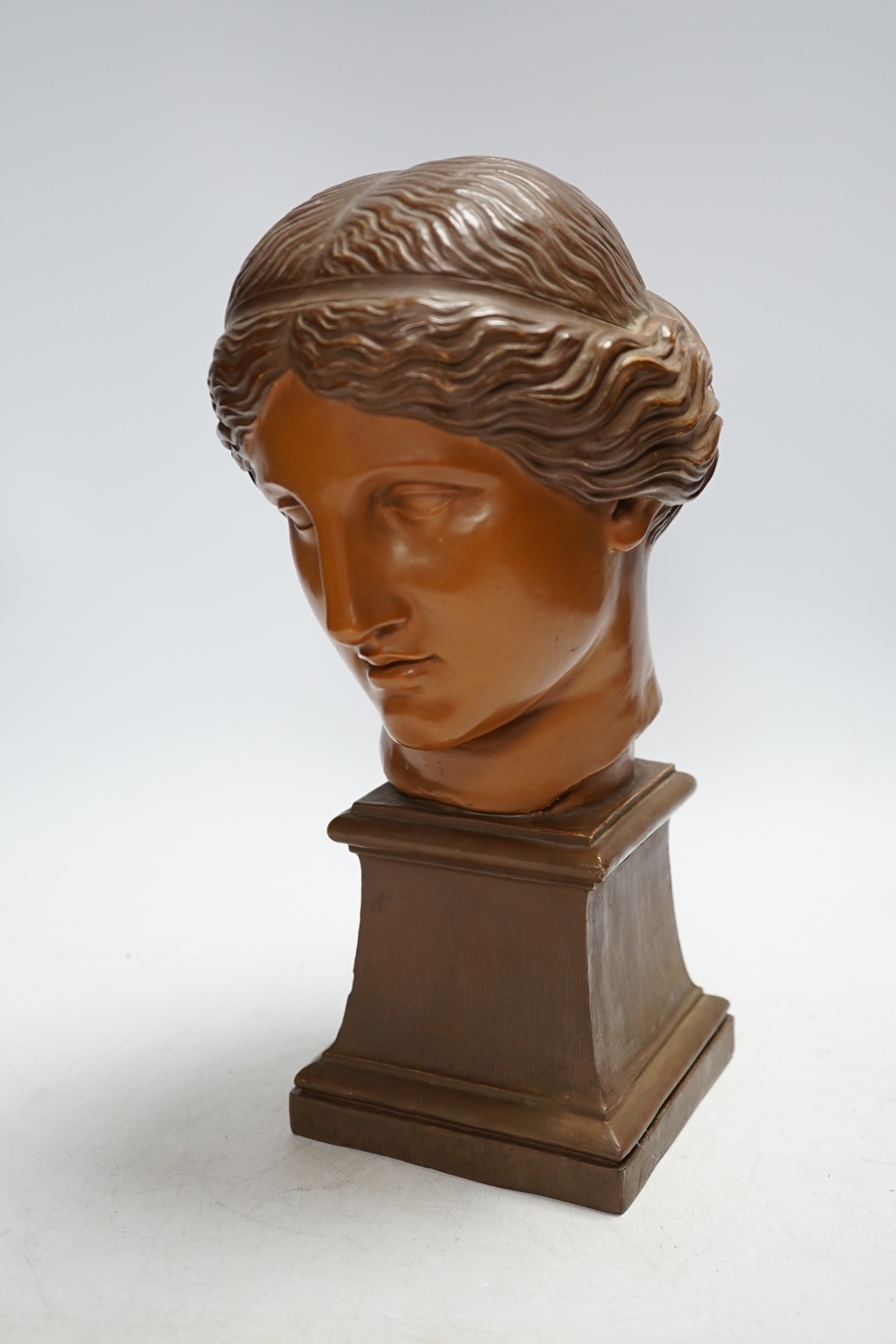 A Goldscheider terracotta bust of the Venus de Milo, 29cm high - Image 2 of 4