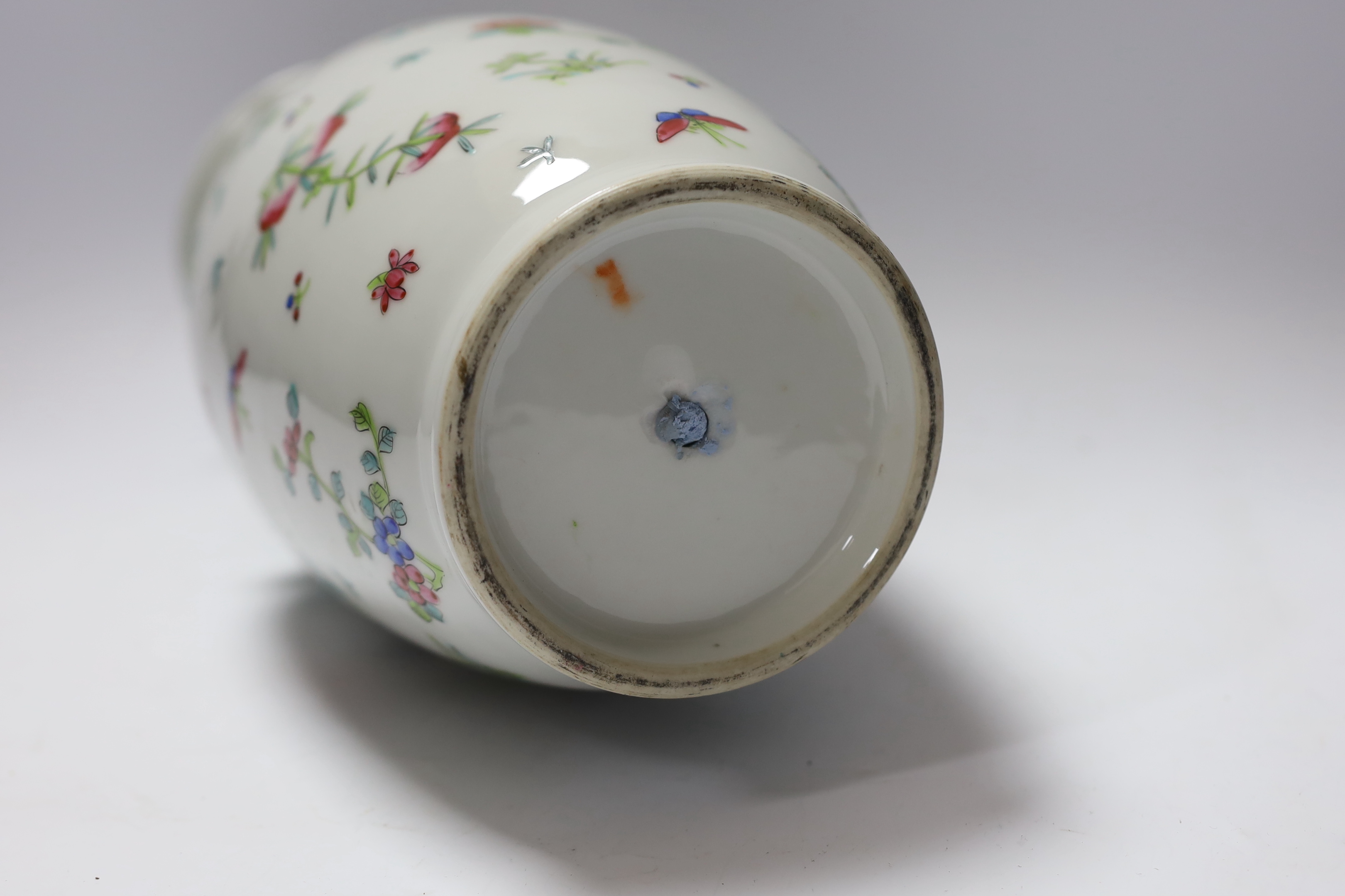 A Chinese famille rose vase, 20th century, with a drilled base, intended to be converted to a - Image 4 of 4