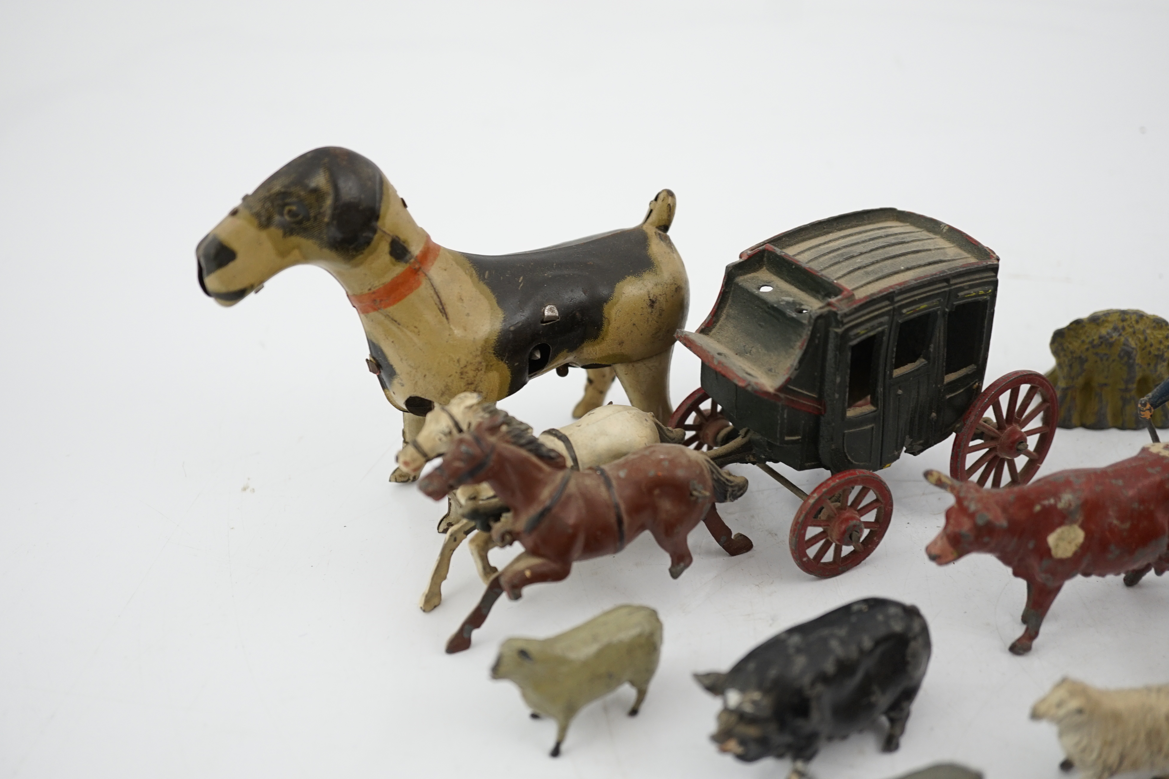 A collection of Britains, etc. lead farm animals and accessories, including the farmer, farmer’s - Bild 6 aus 18