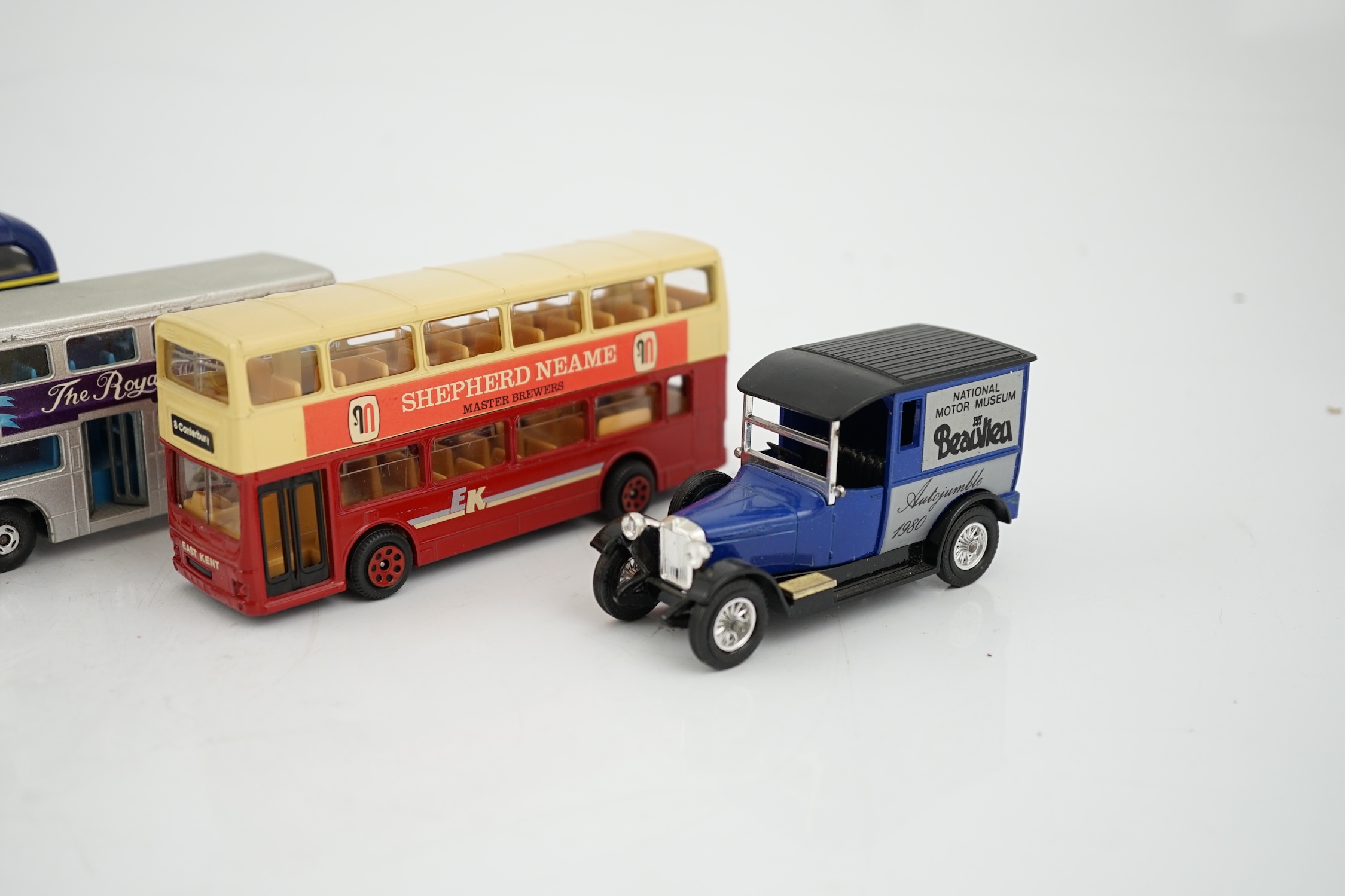 Thirty-six boxed diecast vehicles by Vanguard, Atlas Dinky, Revell, etc. including; cars, commercial - Image 8 of 12