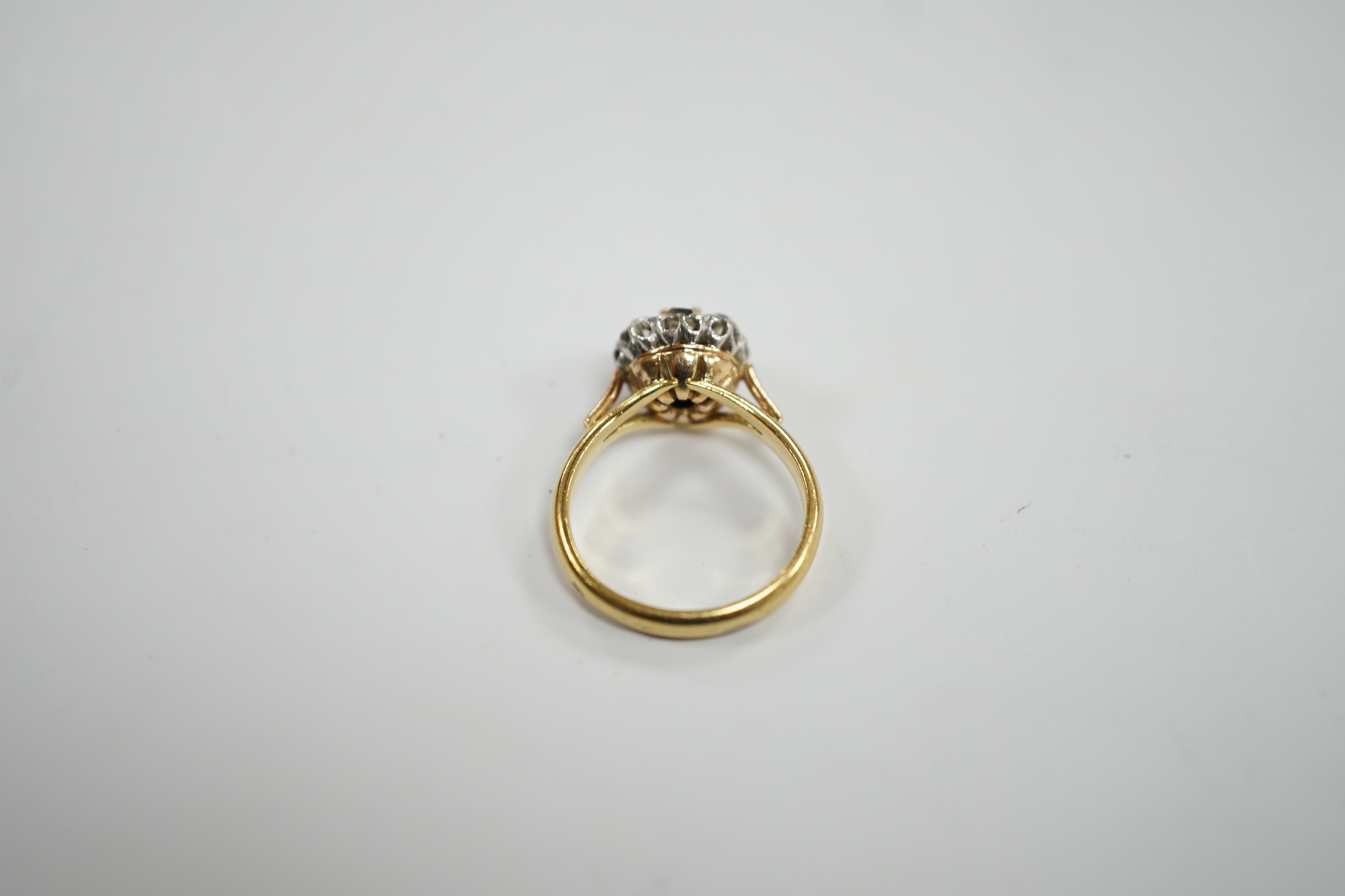 An early 20th century French 18k and nine stone diamond set flower head cluster ring, size G, - Image 5 of 5