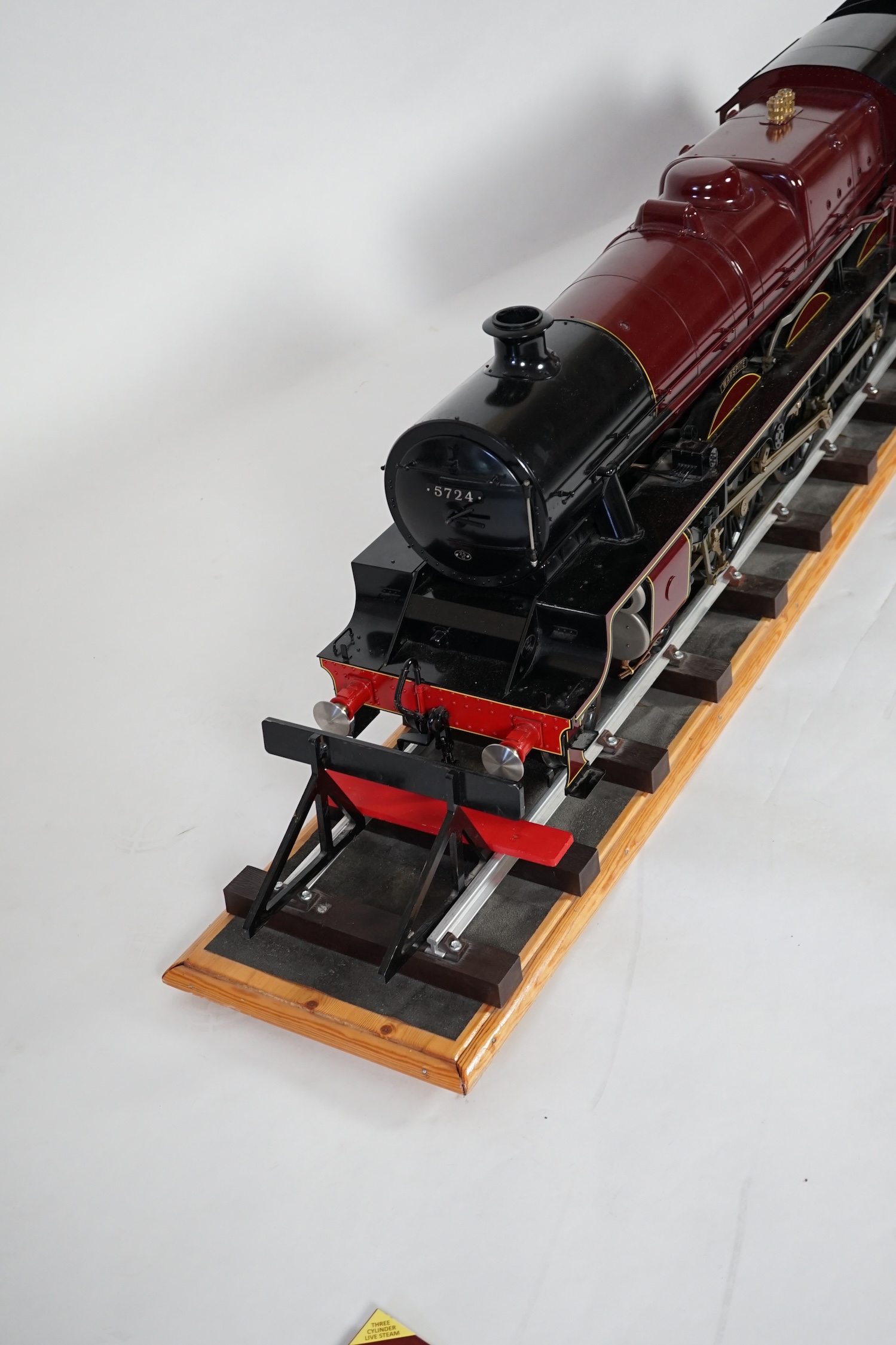 A Kingscale by Silver Crest Models 5 inch gauge coal fired live steam LMS Jubilee Class 4-6-0 - Bild 18 aus 18