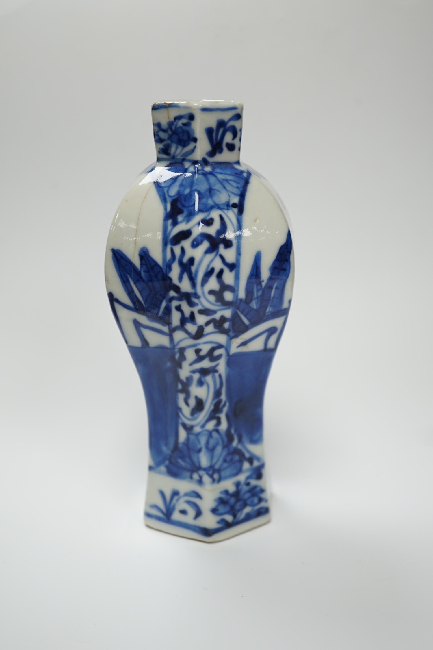 A small Chinese blue and white hexagonal vase, 19th century, 14cm - Image 3 of 6