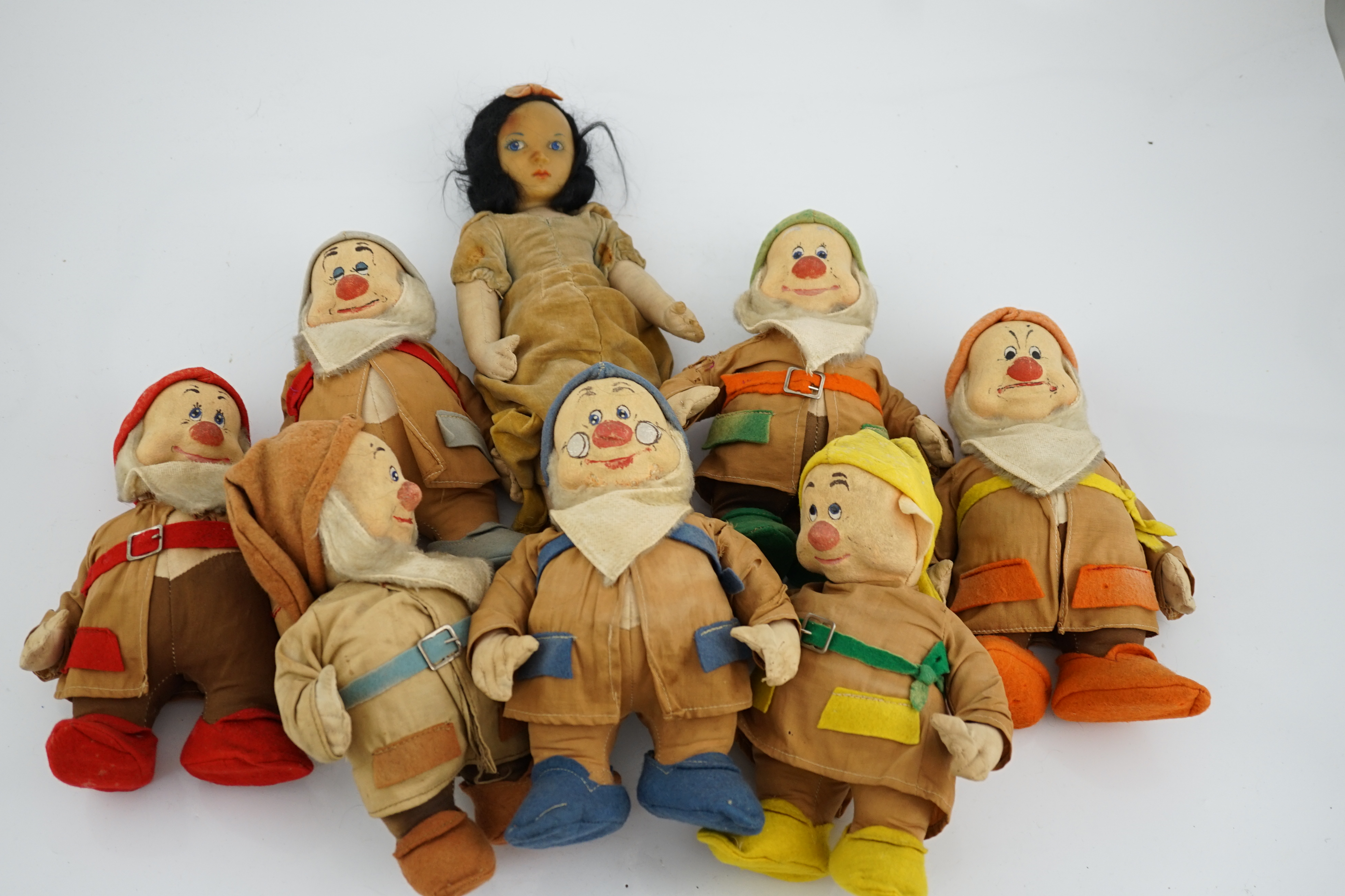 A set of Merrythought Snow White and the Seven Dwarves, Snow White with Merrythought label to the - Image 2 of 16