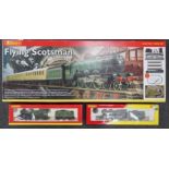 Nine Hornby 00 gauge LNER model railway items, including; a Flying Scotsman train set (R1019)