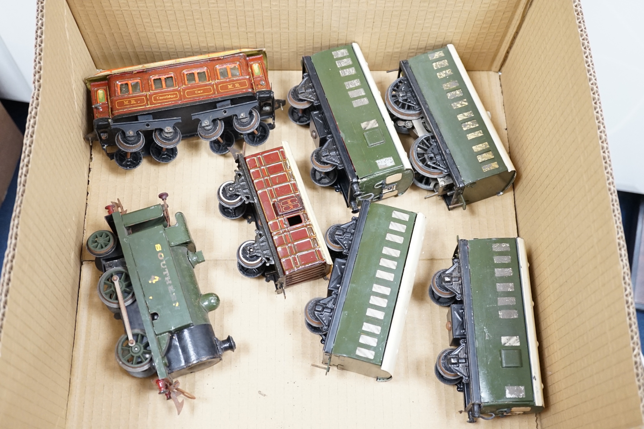 Ten 0 gauge tinplate railway items, most adapted from other parts and models, including three - Image 12 of 12