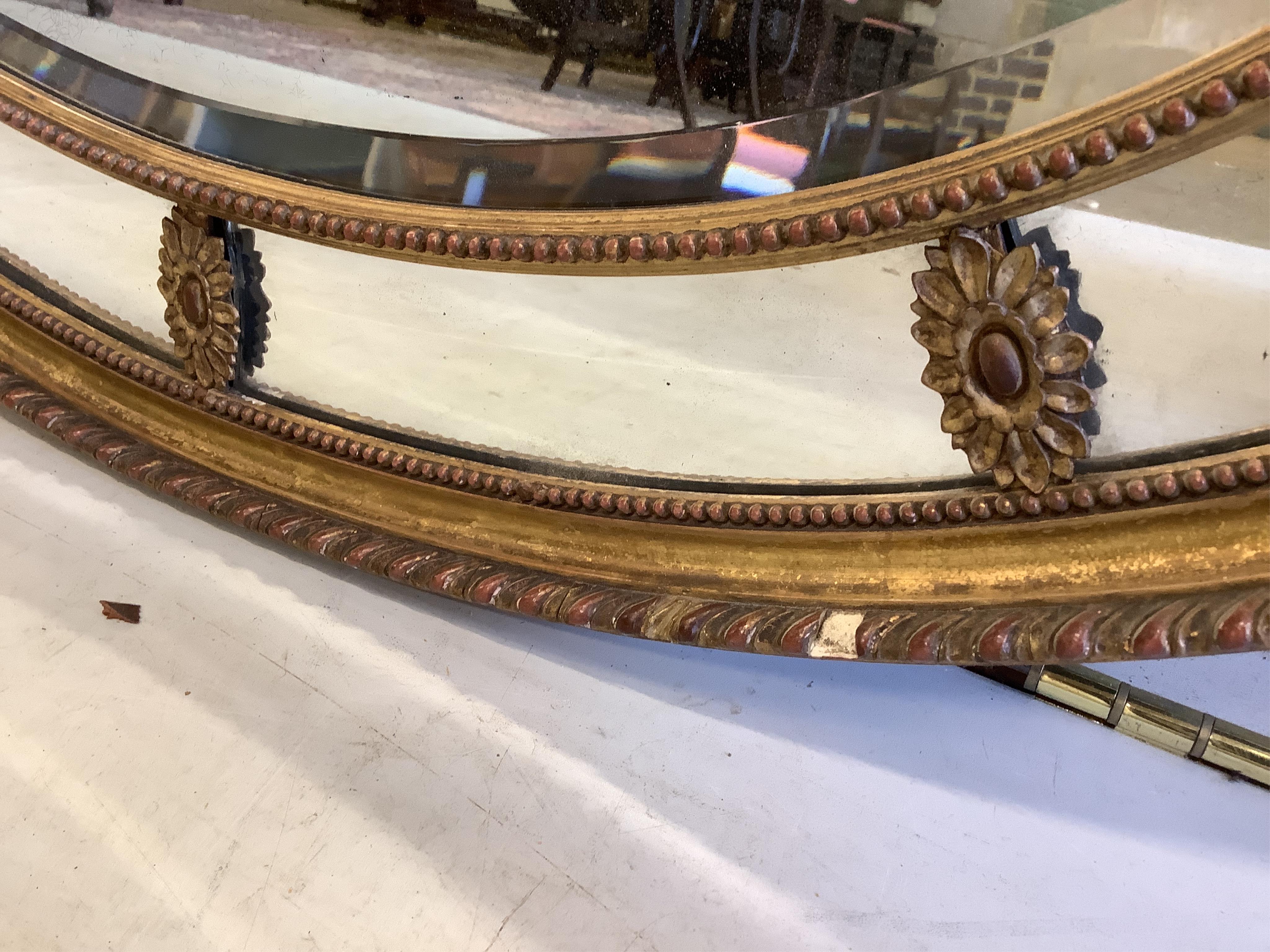 A Victorian Adam style oval giltwood and composition wall mirror with marginal plate, width 81cm, - Bild 3 aus 3
